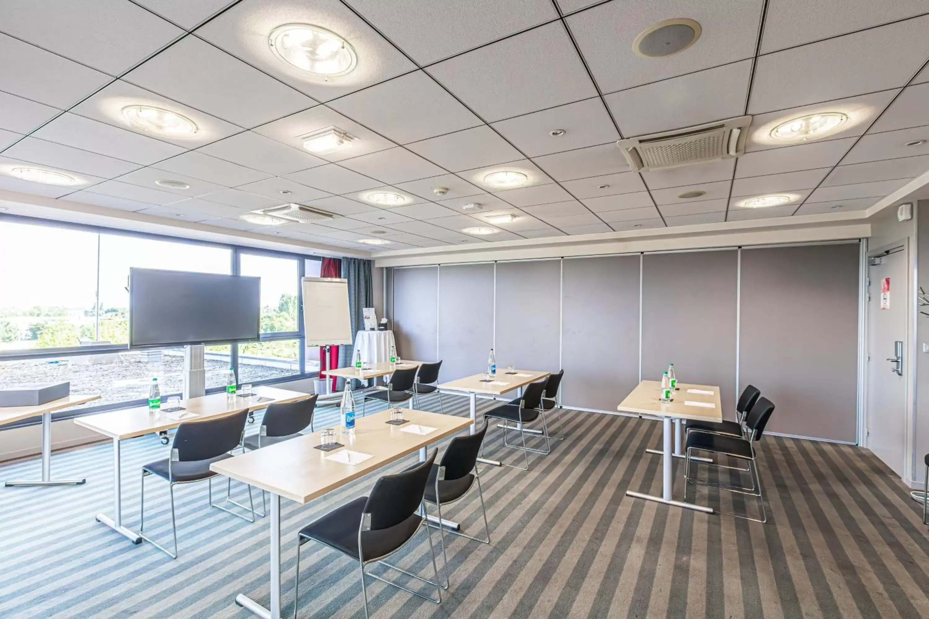 Meeting/conference room in Holiday Inn Mulhouse, an IHG Hotel