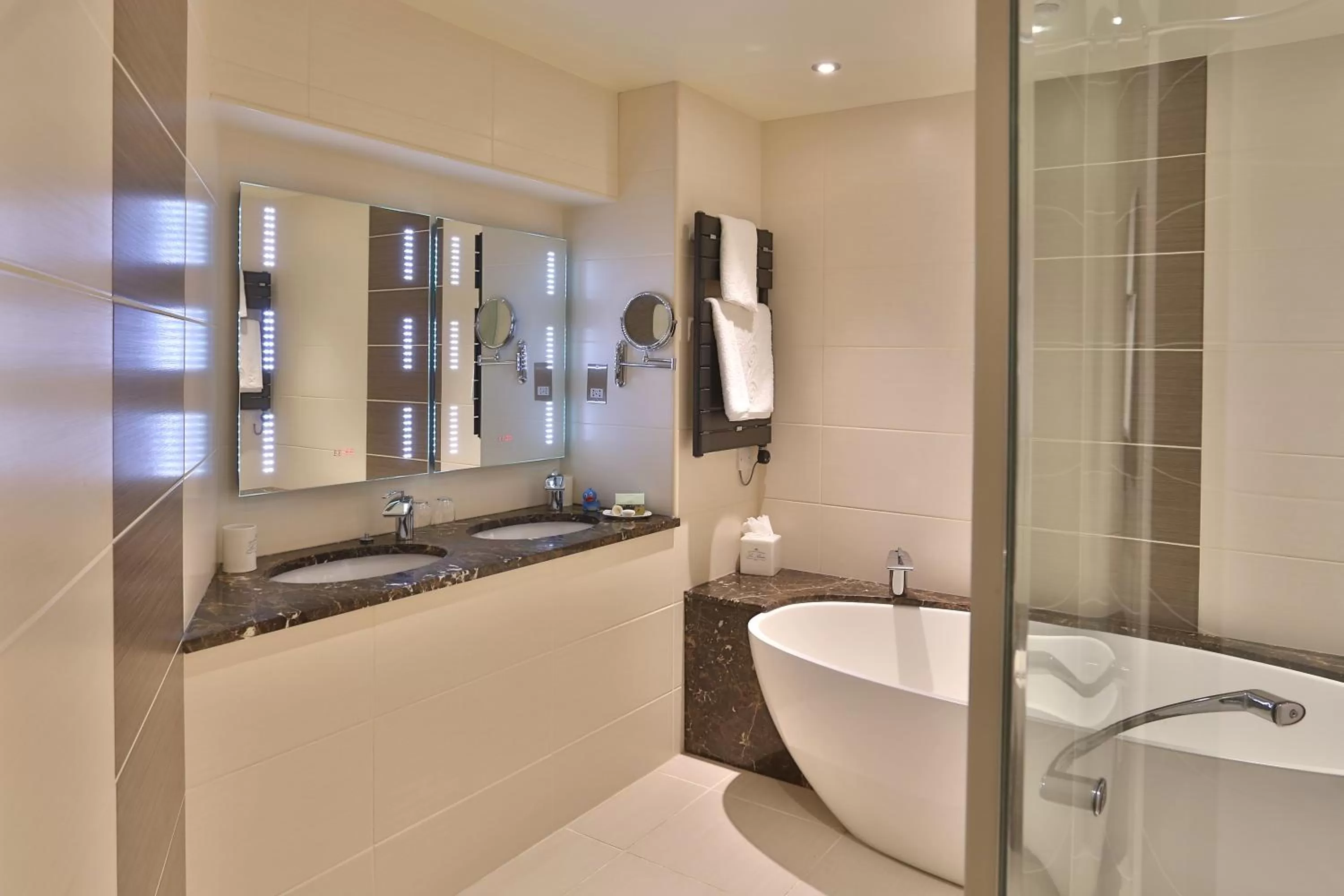 Bathroom in Ambleside Salutation Hotel & Spa