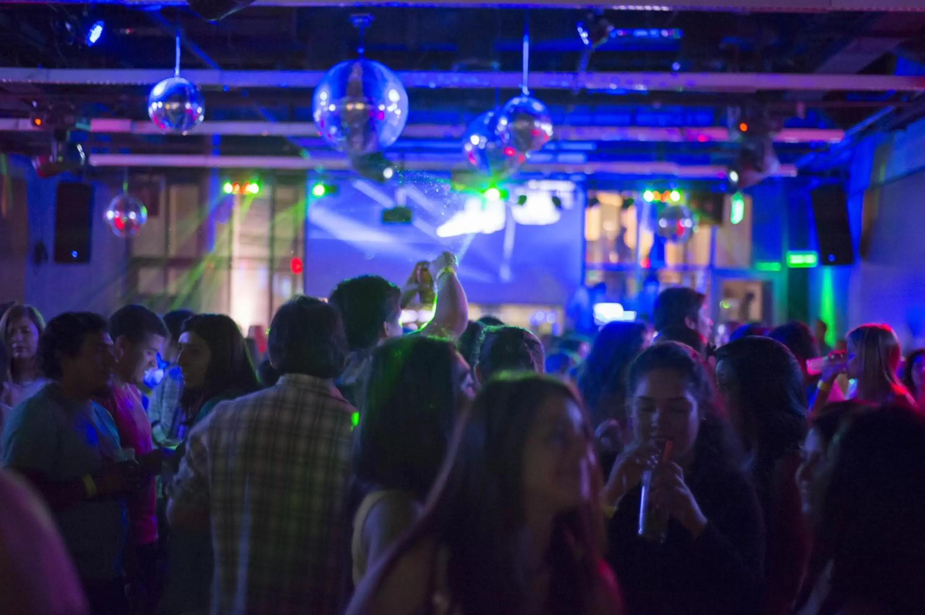Nightclub / DJ, Evening Entertainment in Enjoy Chiloé