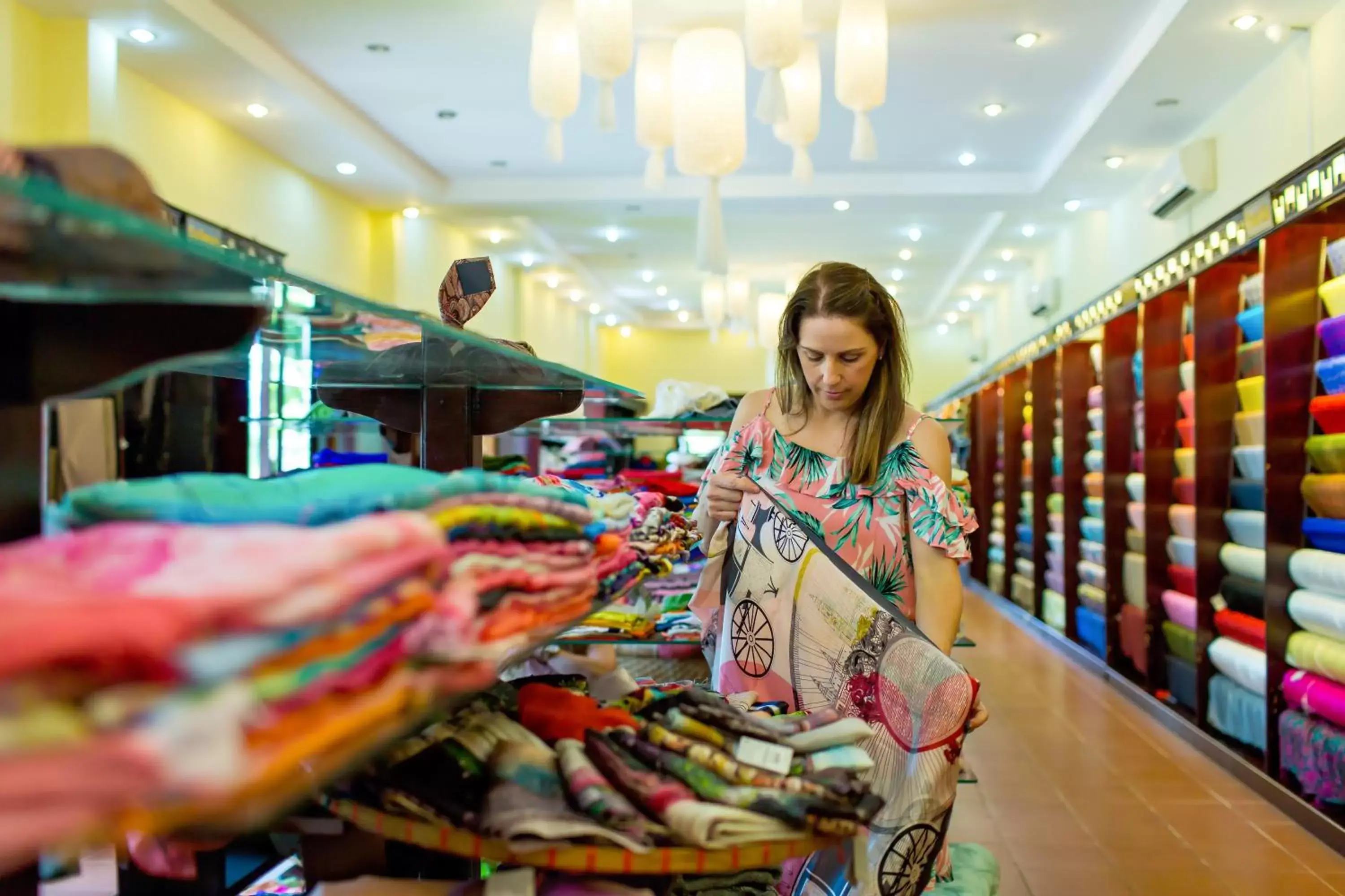 On-site shops in Mulberry Collection Silk Village