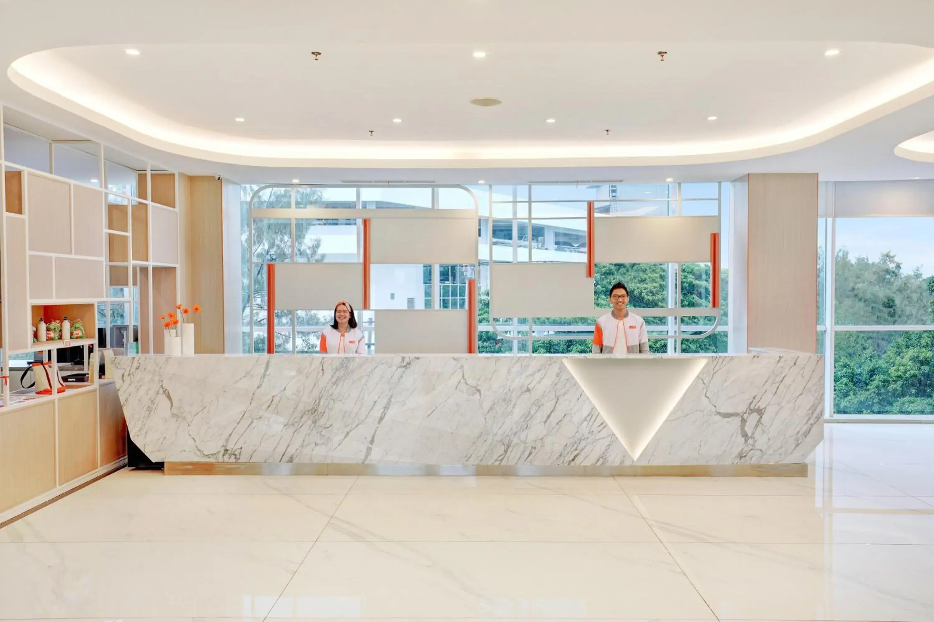 Lobby or reception, Lobby/Reception in HARRIS Hotel & Conventions Bundaran Satelit Surabaya