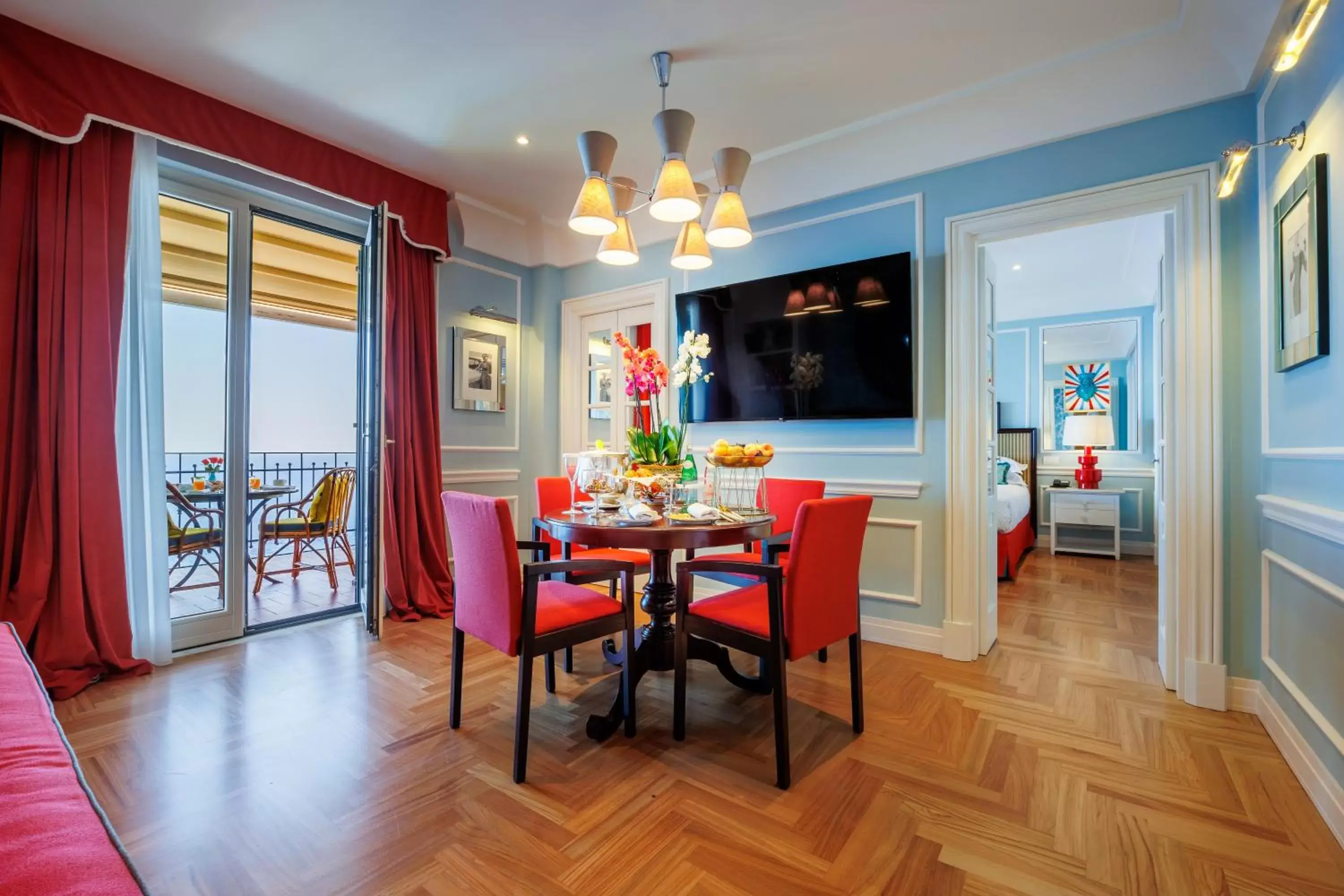 Living room, Dining Area in Grand Hotel San Pietro Relais & Chateaux