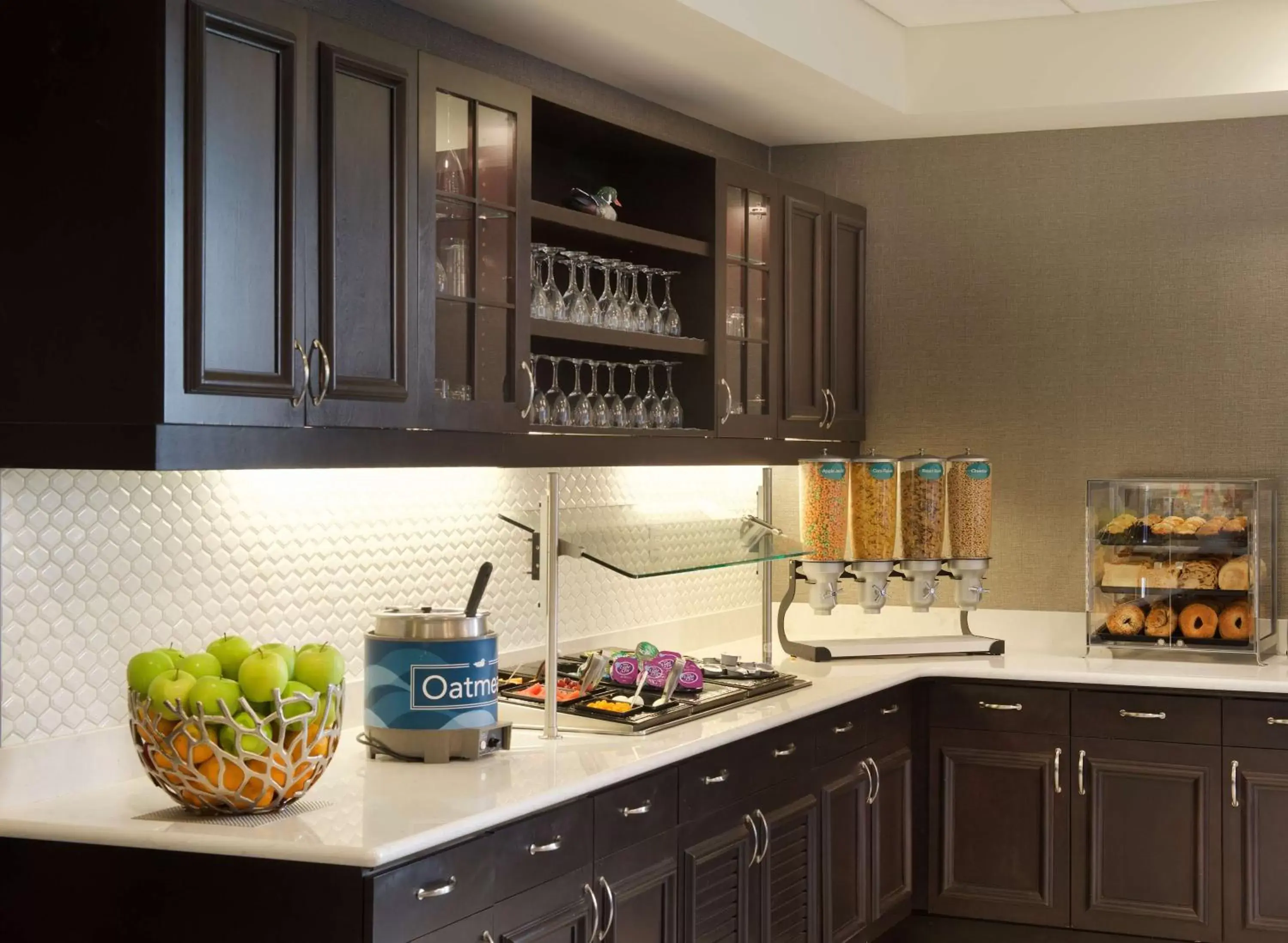 Breakfast, Kitchen/Kitchenette in Homewood Suites by Hilton Pittsburgh-Southpointe