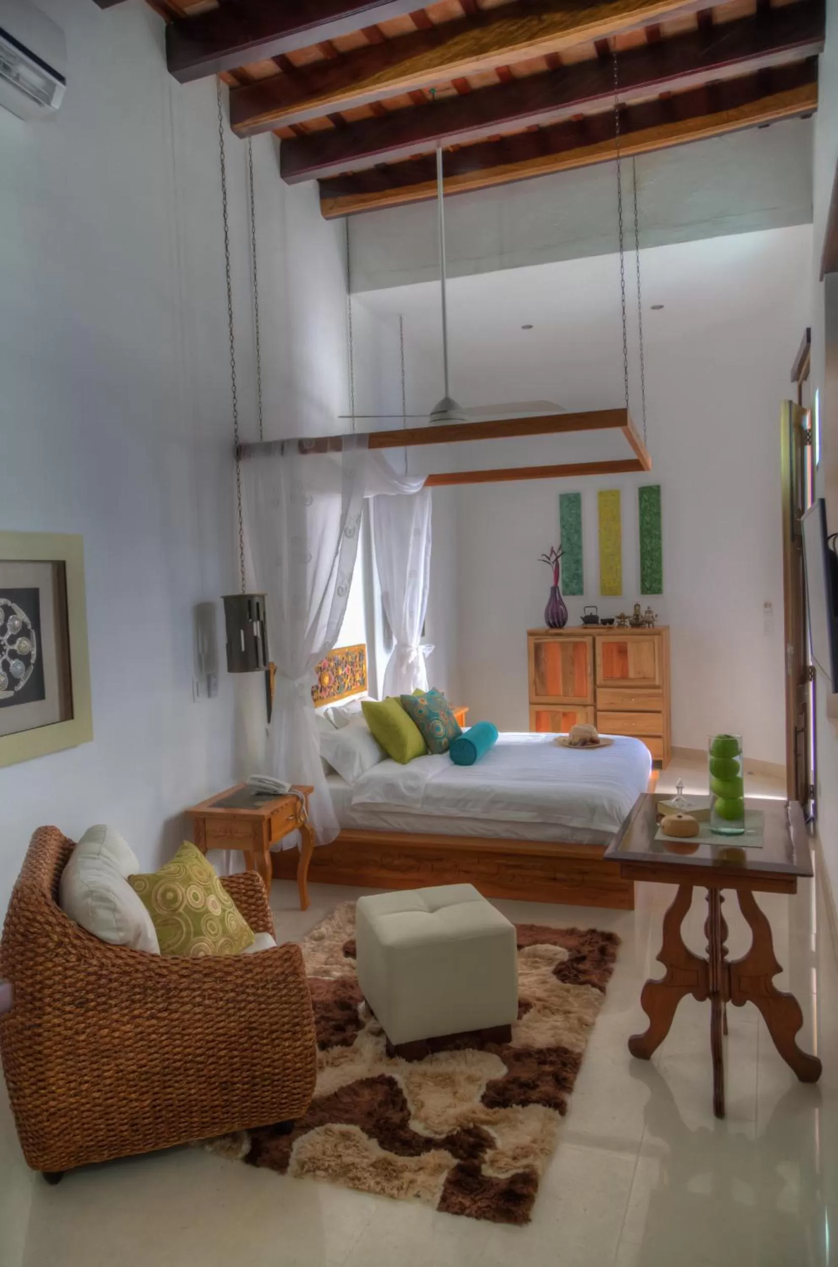 Photo of the whole room, Bed in Casa de Leda, a Kali Hotel