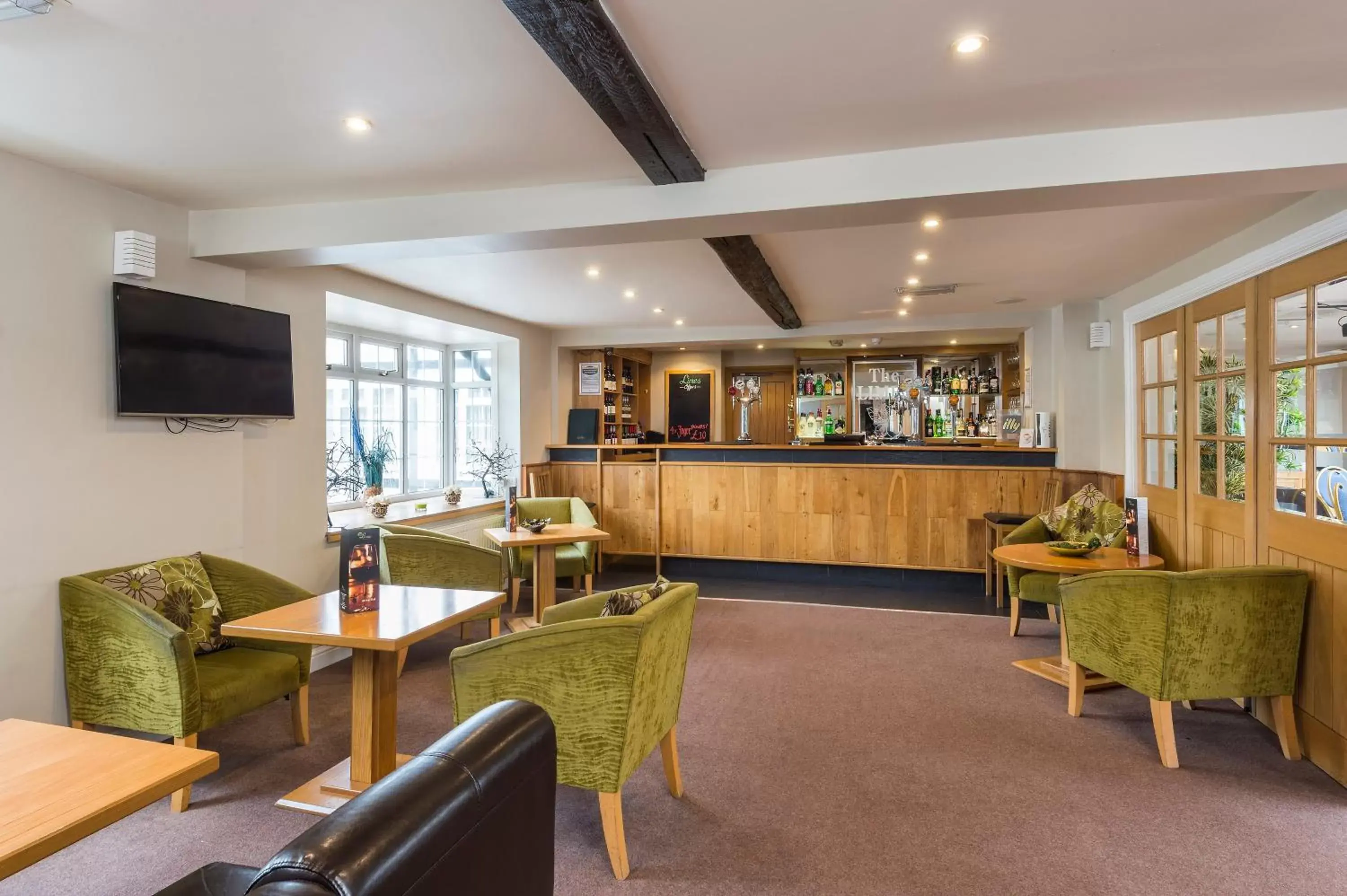 Lounge or bar, Lounge/Bar in The Limes Country Lodge Hotel & Admiral Restaurant