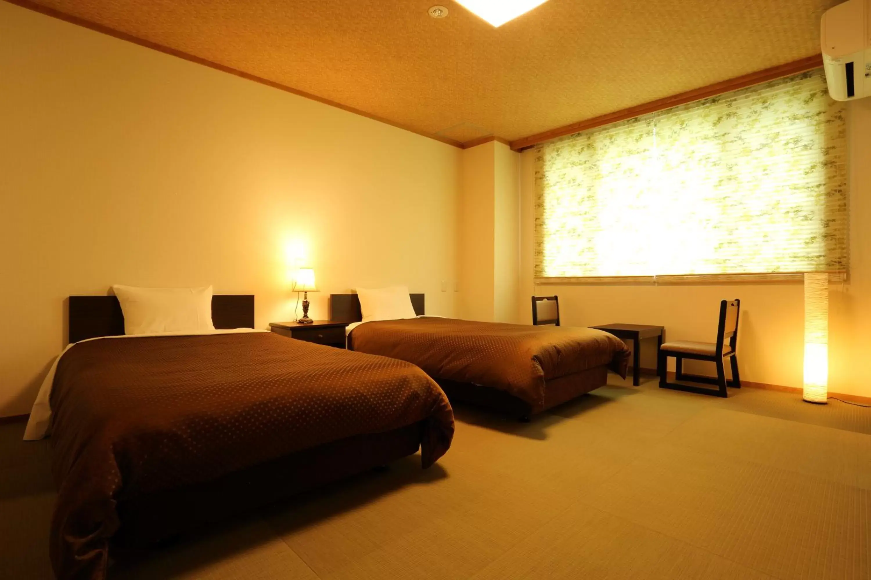 Bed in Hotel Oak Forest