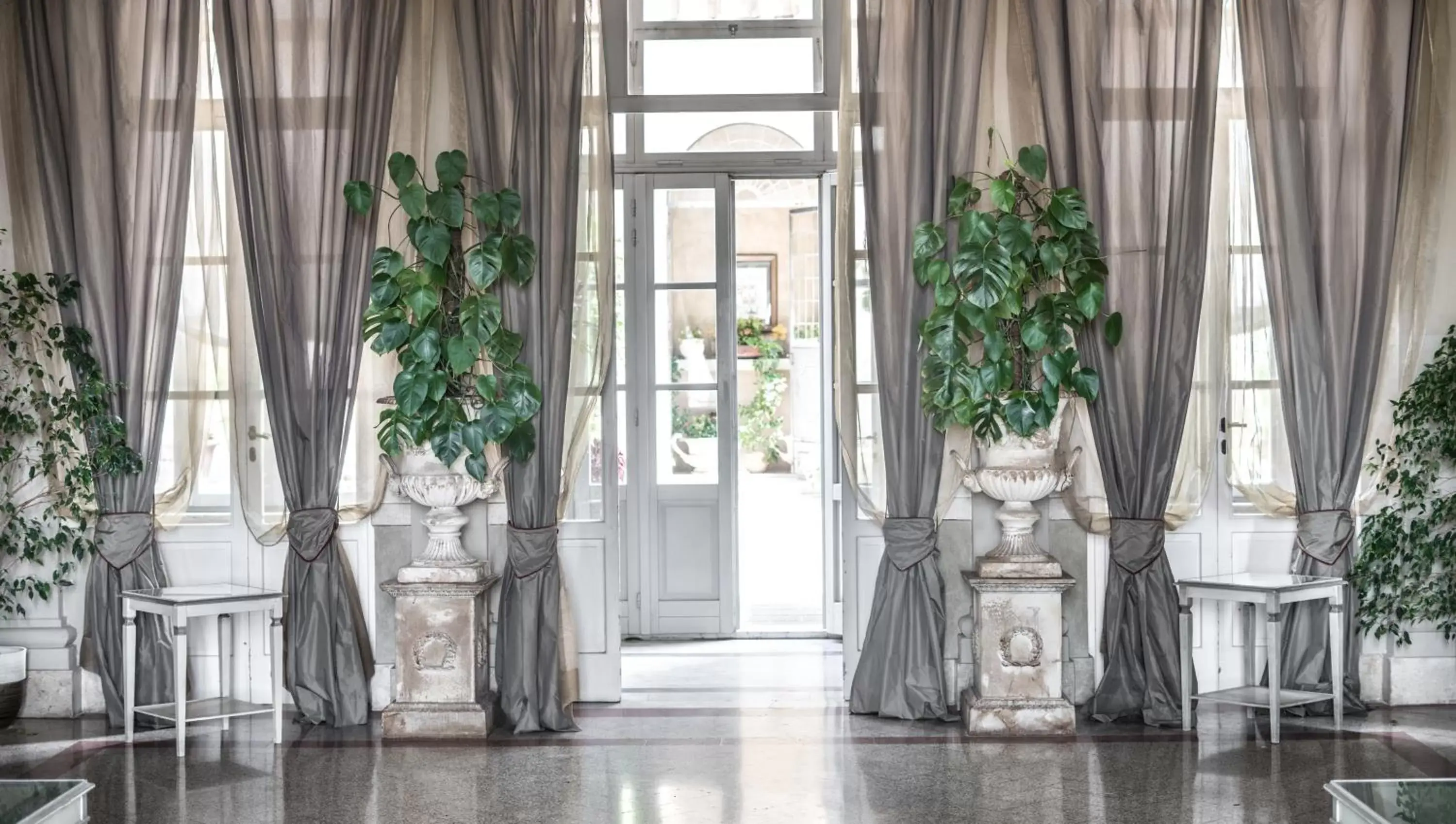 Lounge or bar in Bagni Di Pisa Palace & Thermal Spa - The Leading Hotels of the World Lounge or bar in Bagni Di Pisa Palace & Thermal Spa - The Leading Hotels of the World