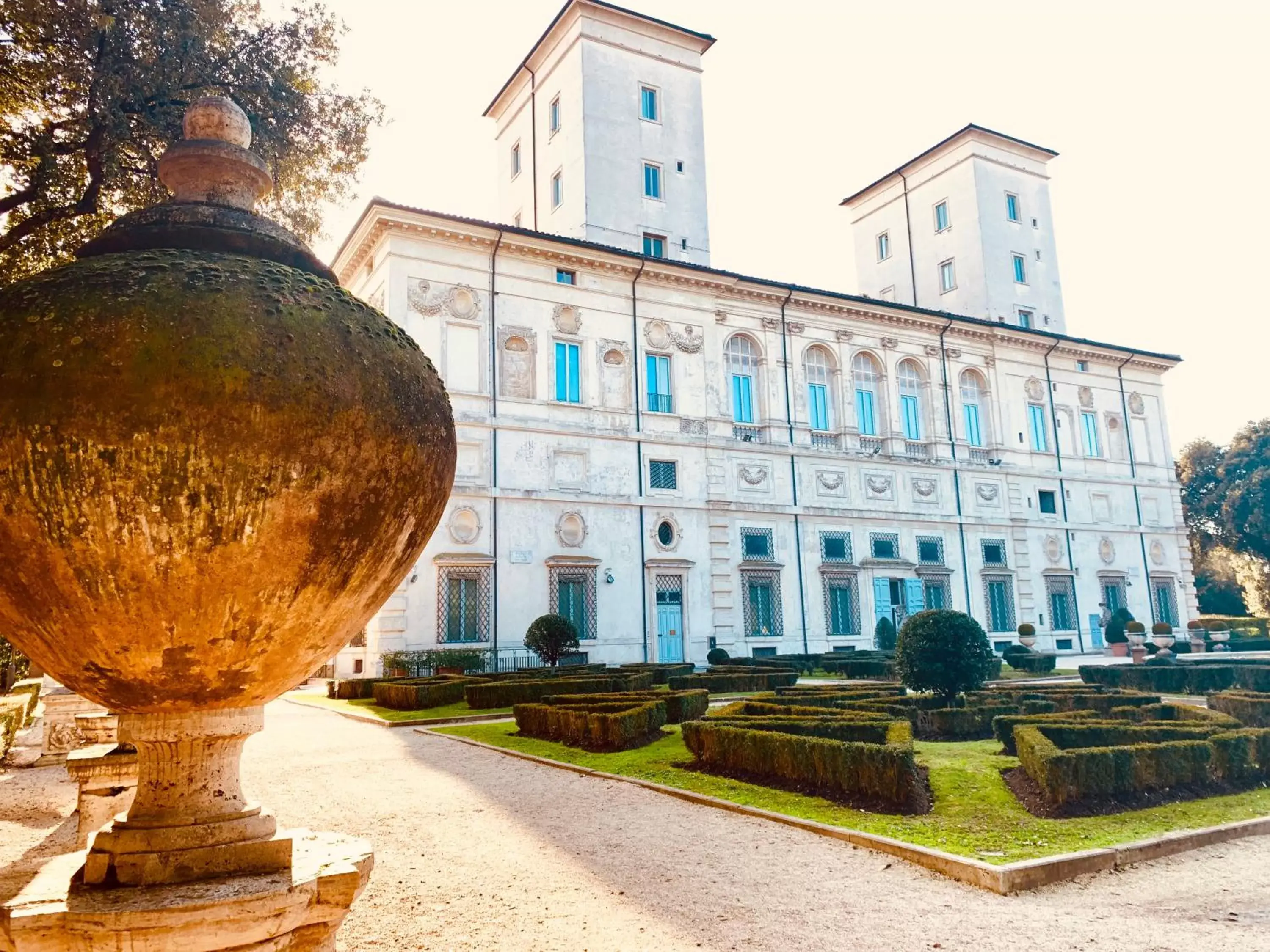 Nearby landmark, Property Building in 900 Piazza del Popolo
