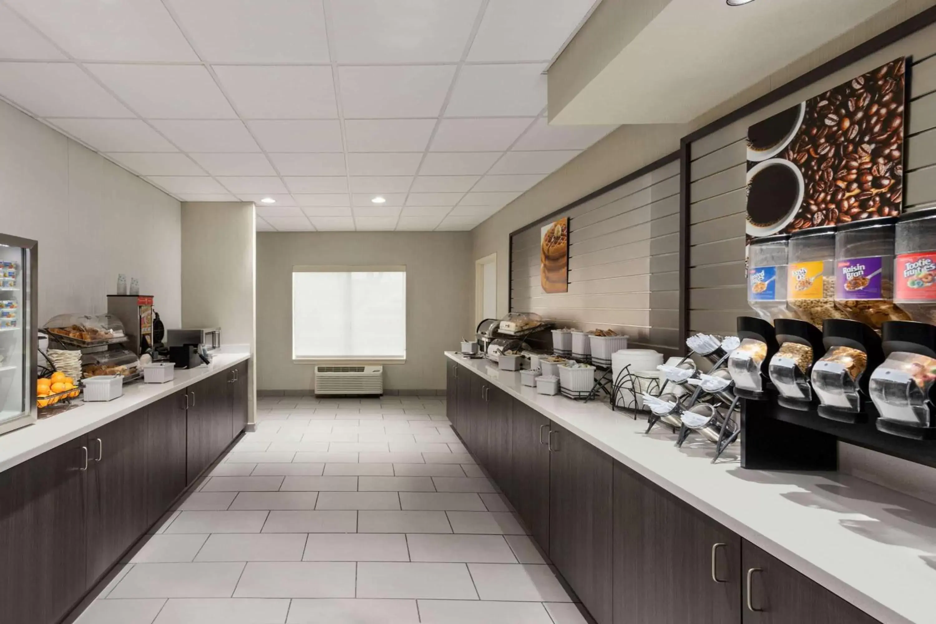 Restaurant/places to eat in Baymont by Wyndham Springfield I-44 Restaurant/places to eat in Baymont by Wyndham Springfield I-44