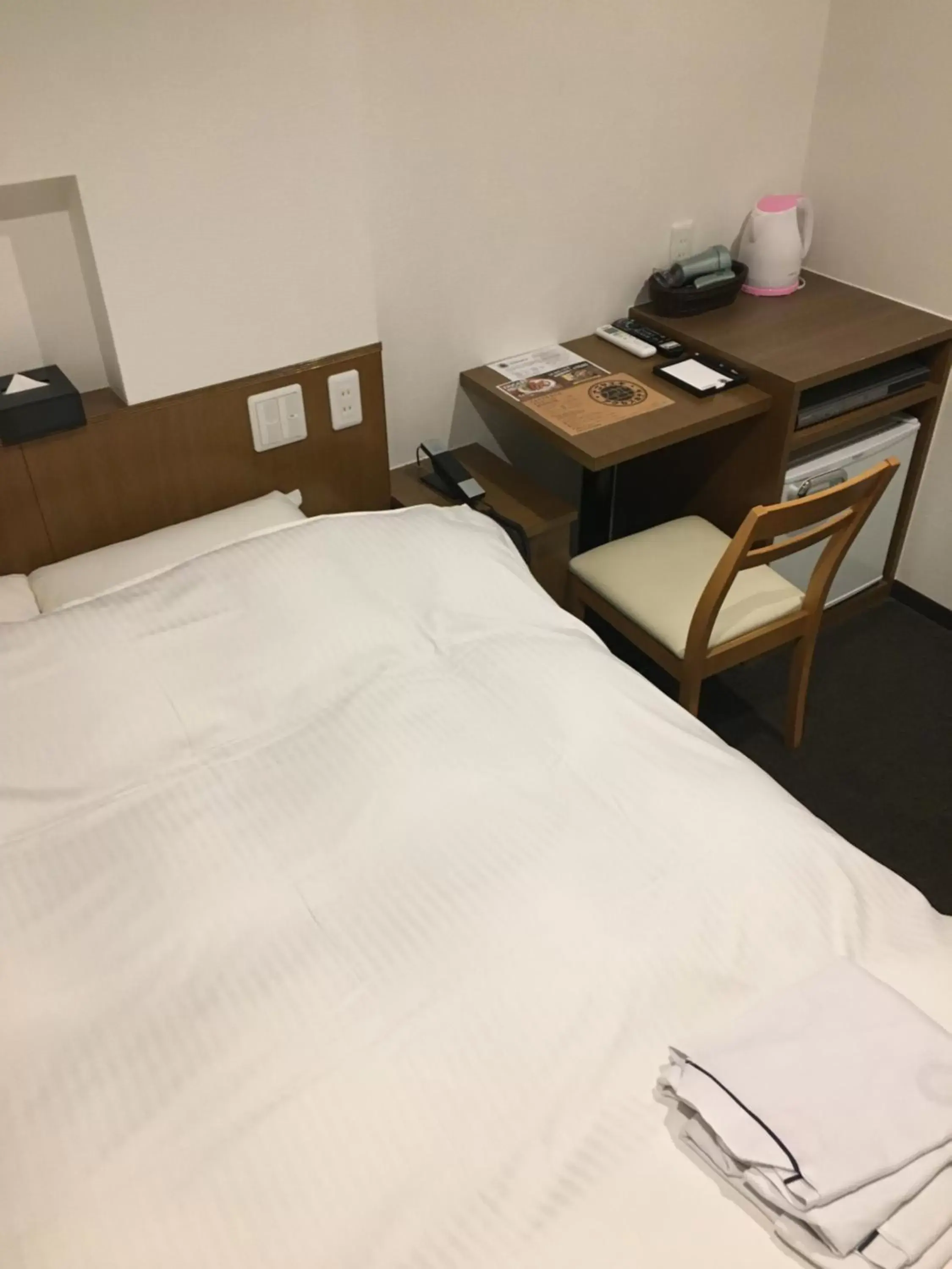 Bed in Nagoyaeki Access Hotel