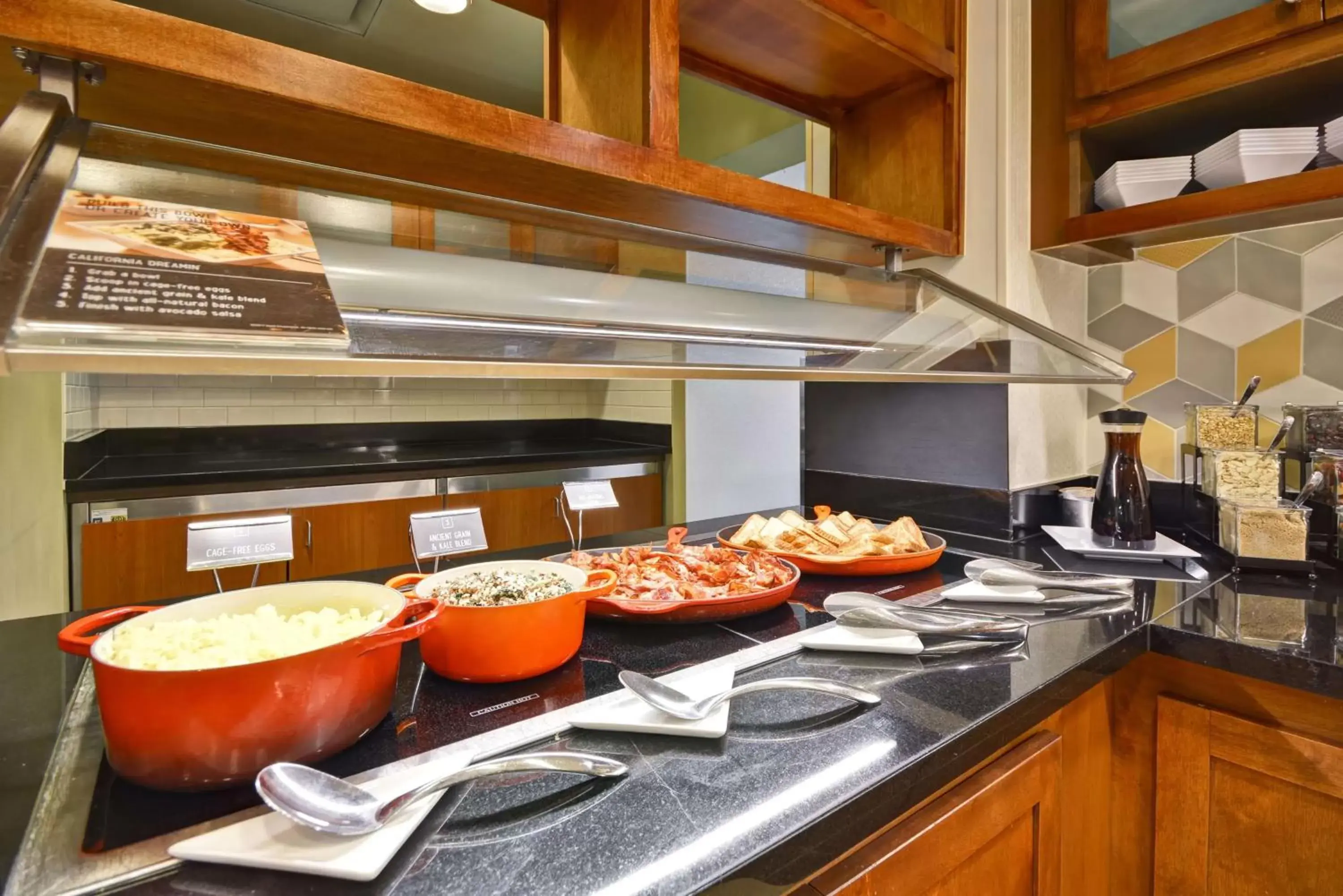 Restaurant/places to eat in Hyatt Place Miami Airport-West/Doral