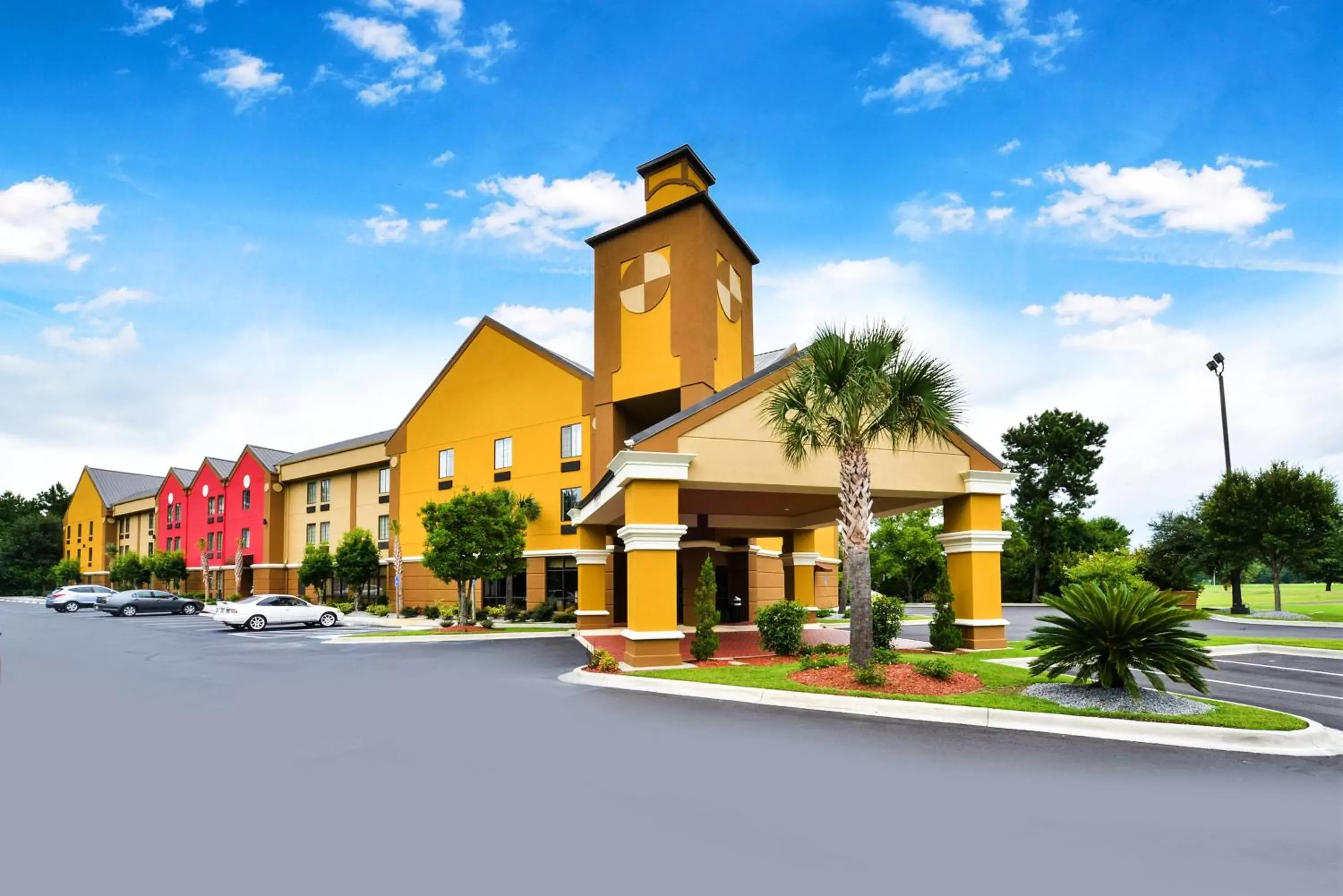 Facade/entrance, Property Building in Best Western Plus Savannah Airport Inn and Suites