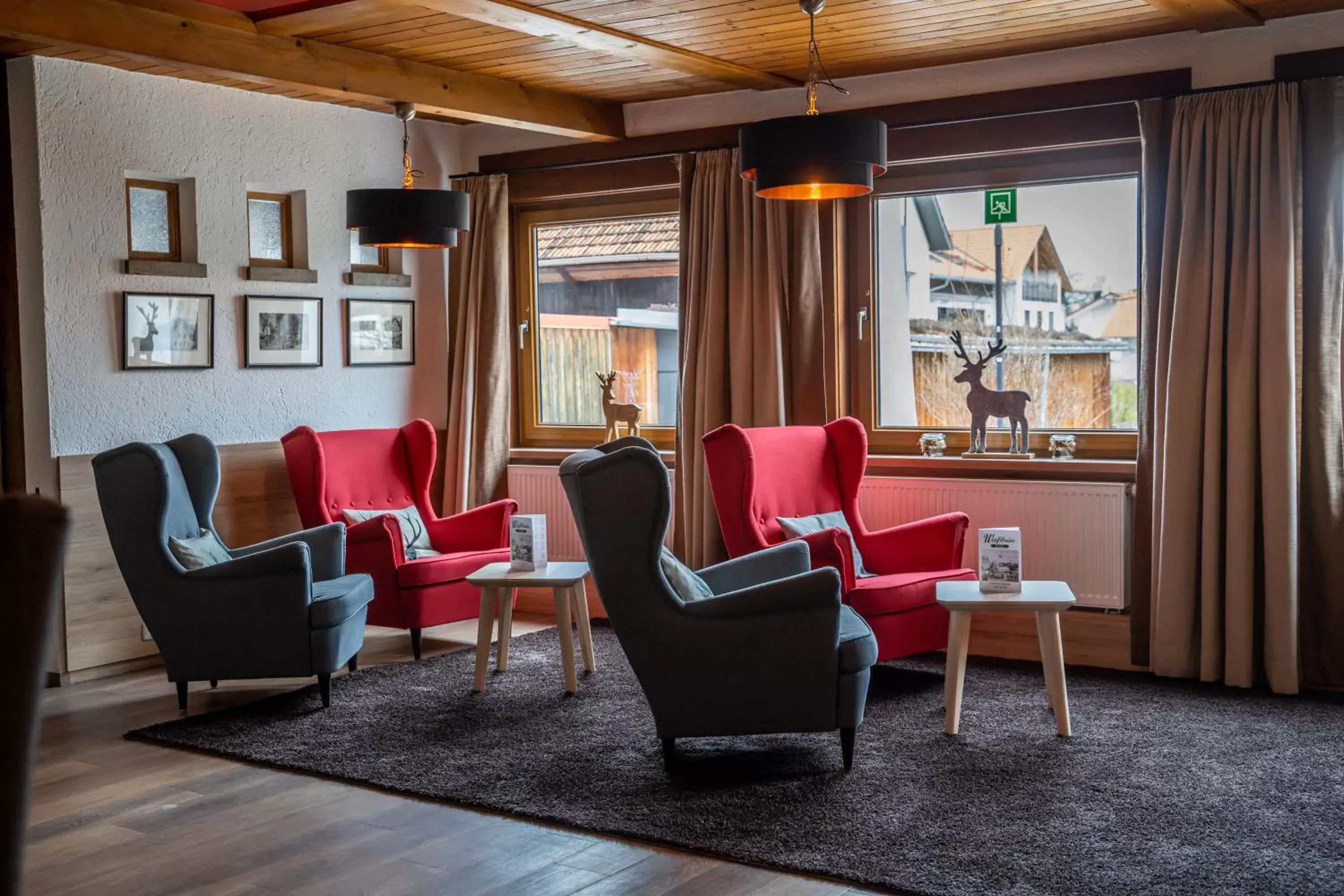 Communal lounge/ TV room, Seating Area in Hotel Weißbräu