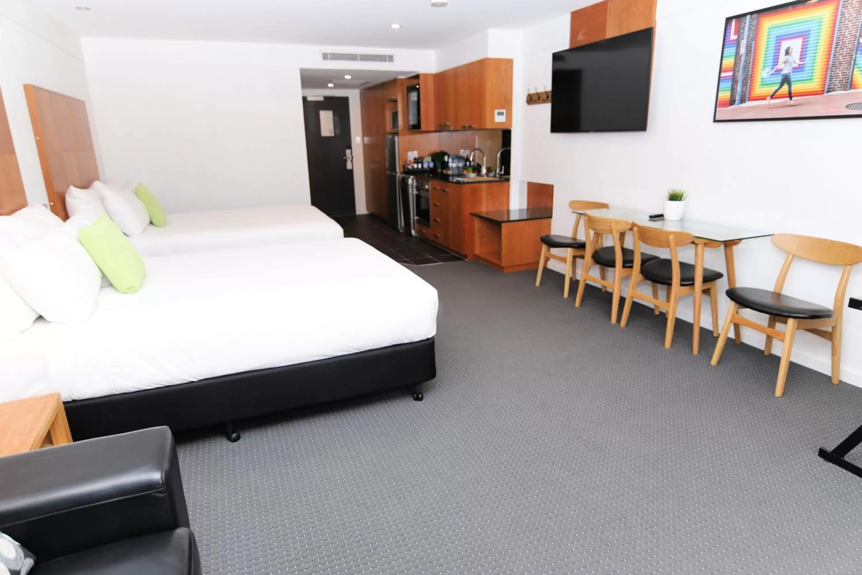 Photo of the whole room, Bed in Best Western Plus Goulburn Photo of the whole room, Bed in Best Western Plus Goulburn