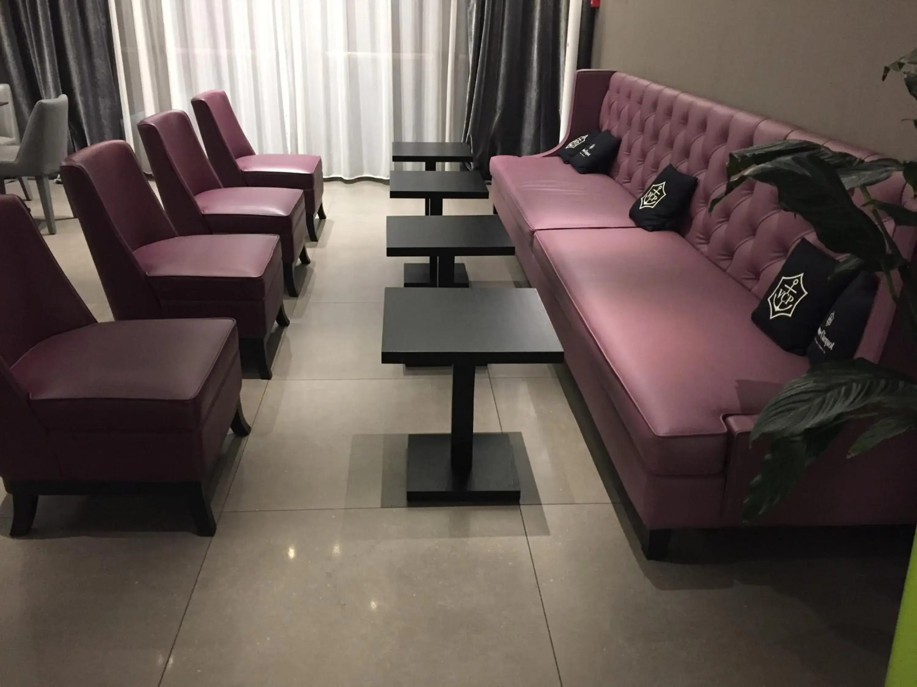 Seating Area in Link124 Hotel