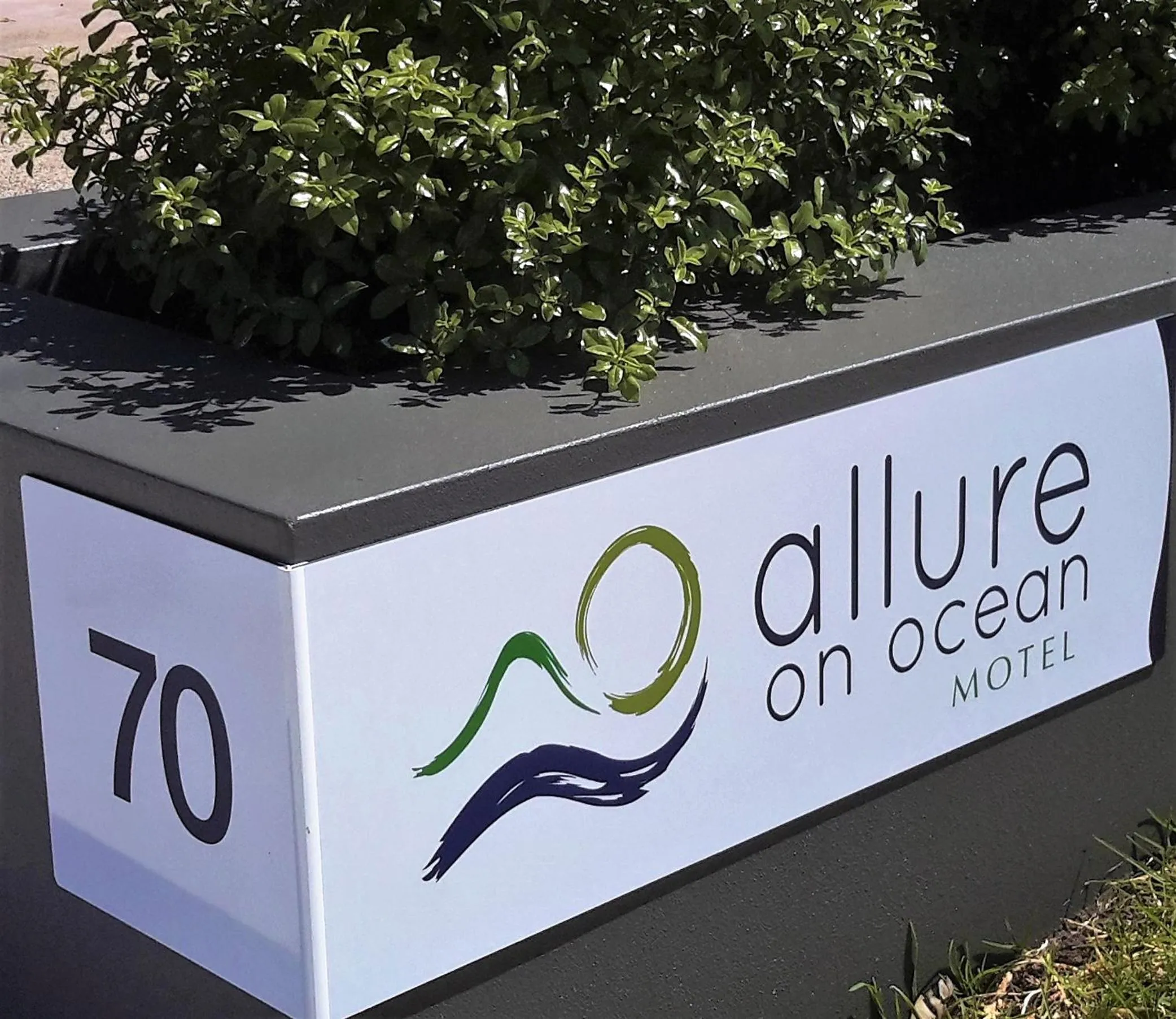 Facade/entrance in Allure On Ocean Motel - Mollymook Beach