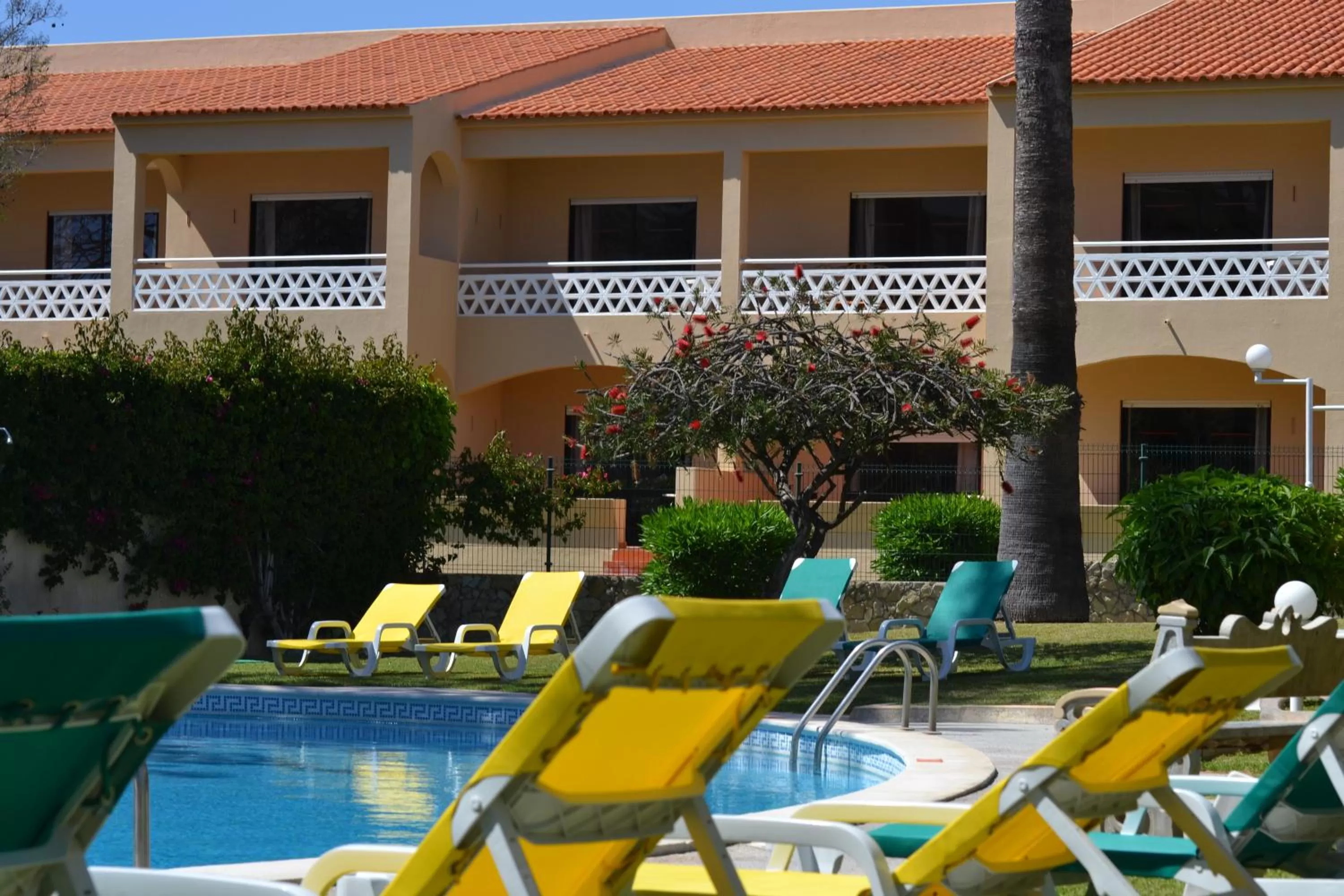 Property building in Apartamentos Mar-Sol Villas