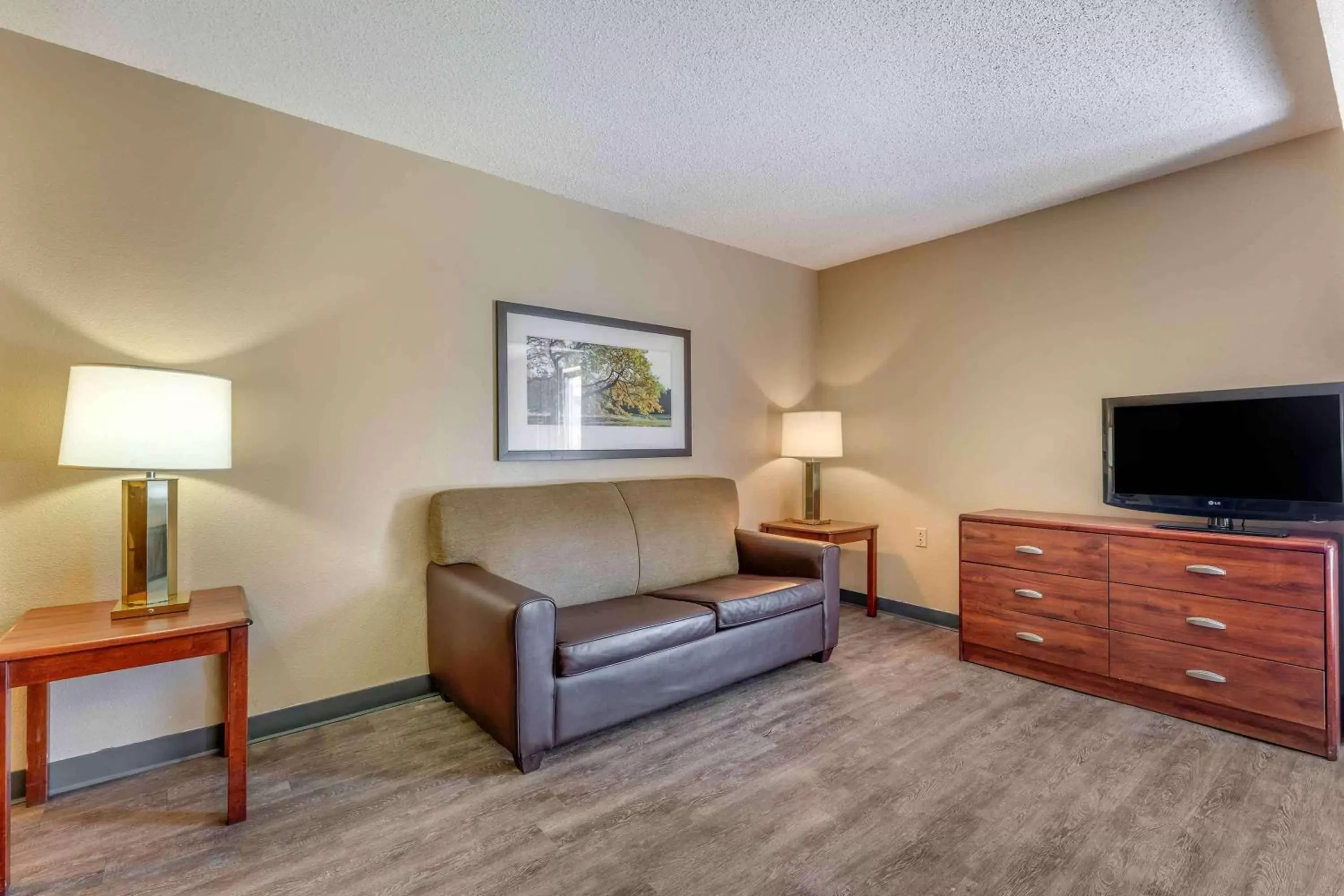 Bedroom, Seating Area in Extended Stay America Suites - Arlington - Six Flags