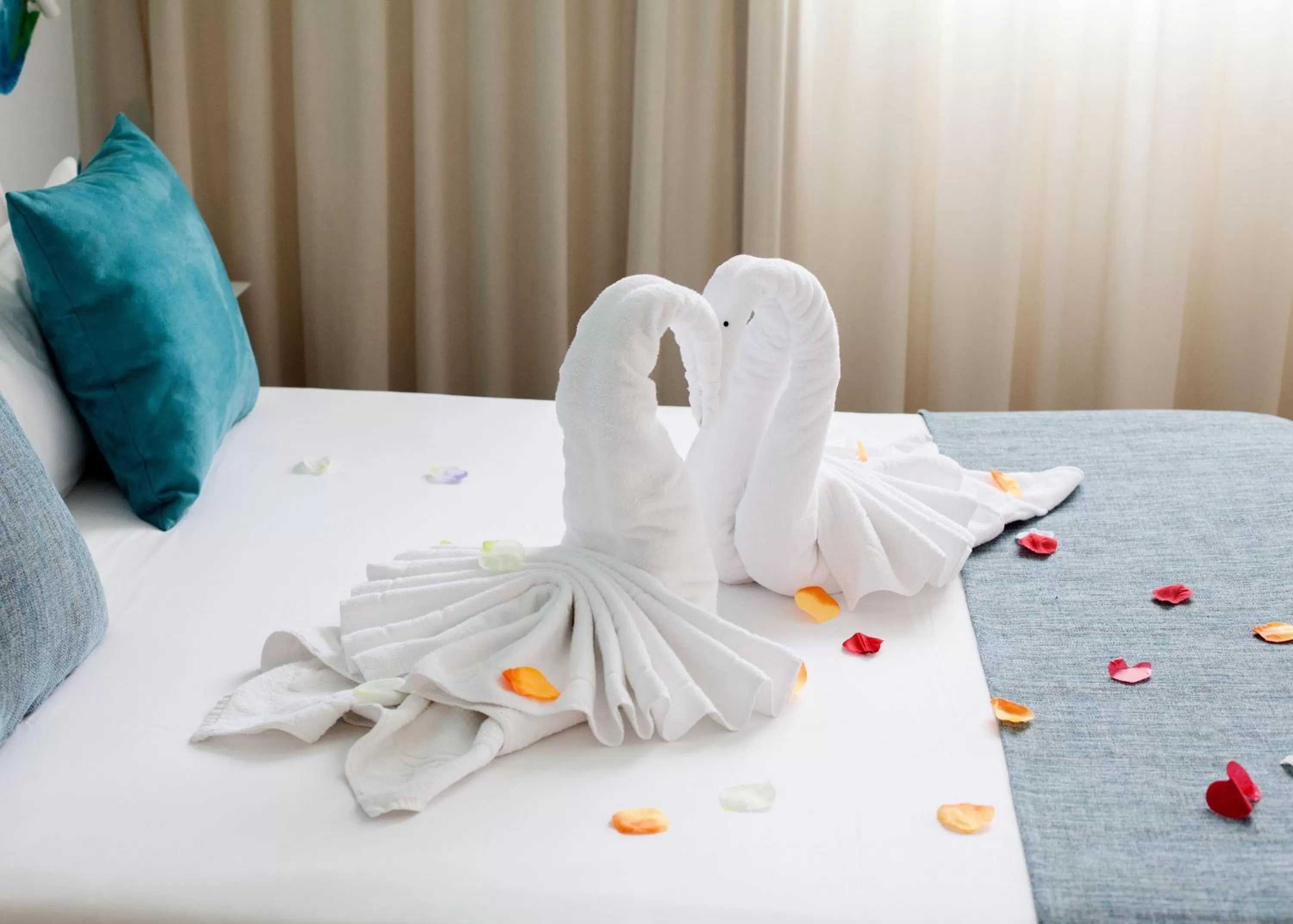 Bed in Hotel Concordia Barcelona