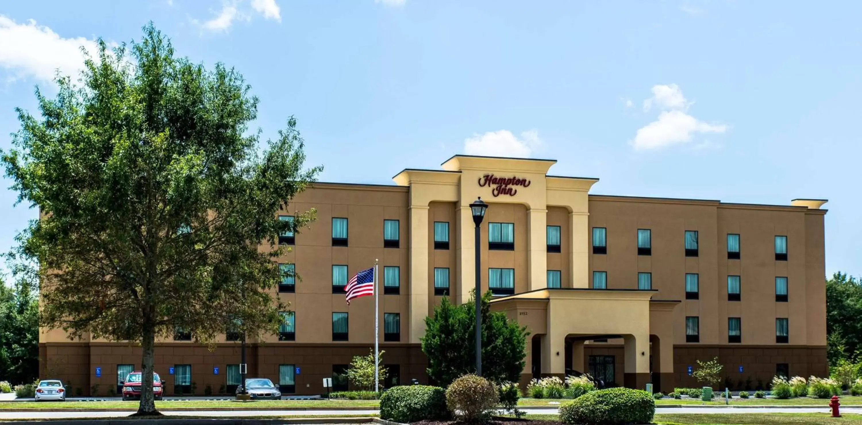 Property building in Hampton Inn Foley Property building in Hampton Inn Foley