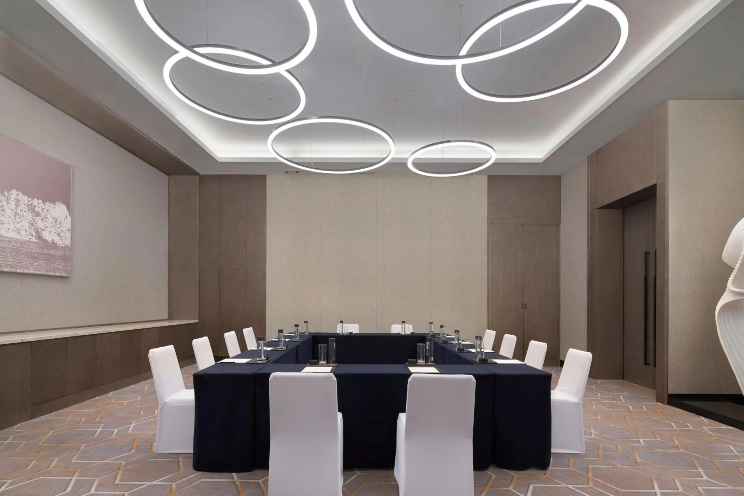Meeting/conference room in Wenzhou Marriott Hotel