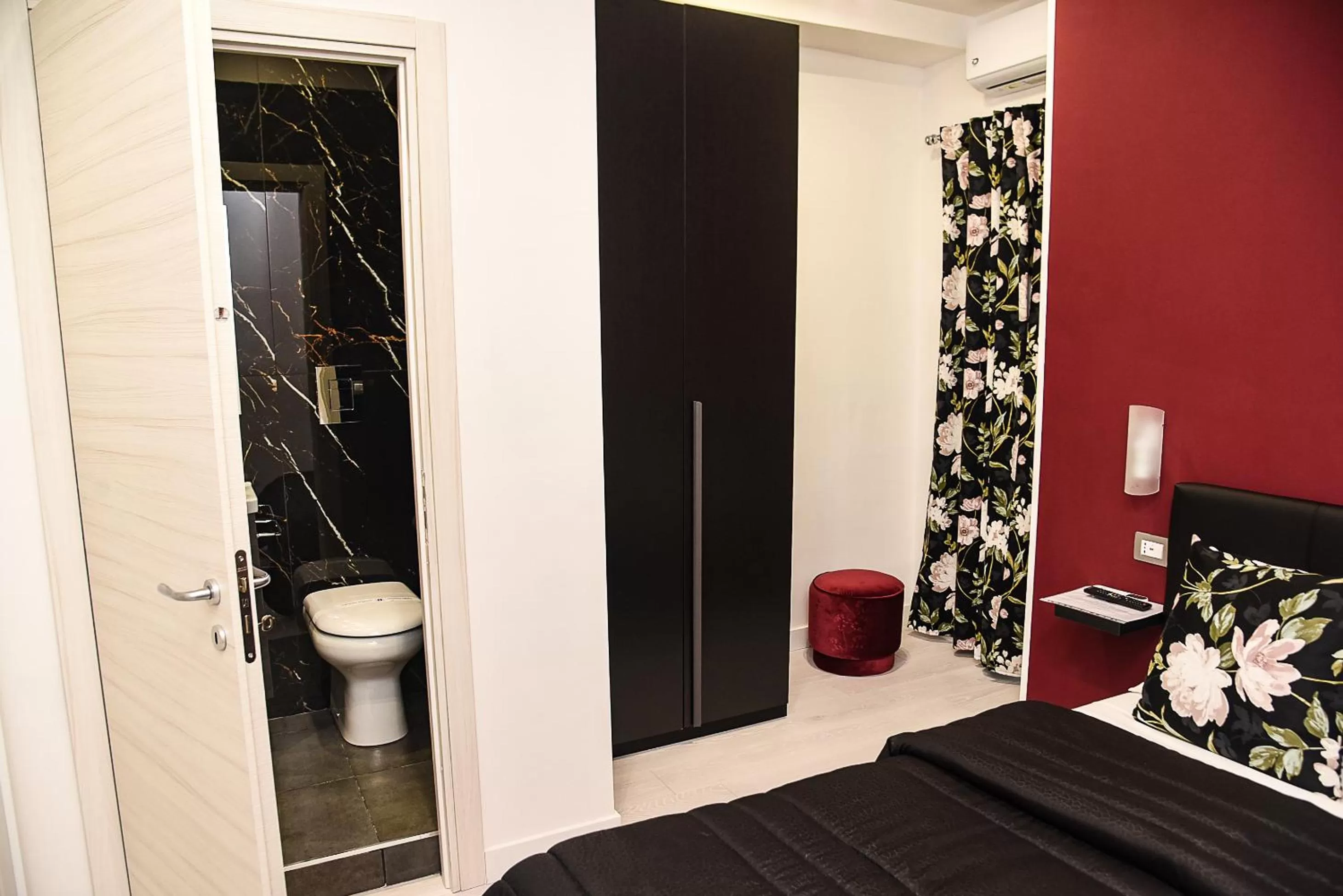 Bathroom in Hotel Kennedy