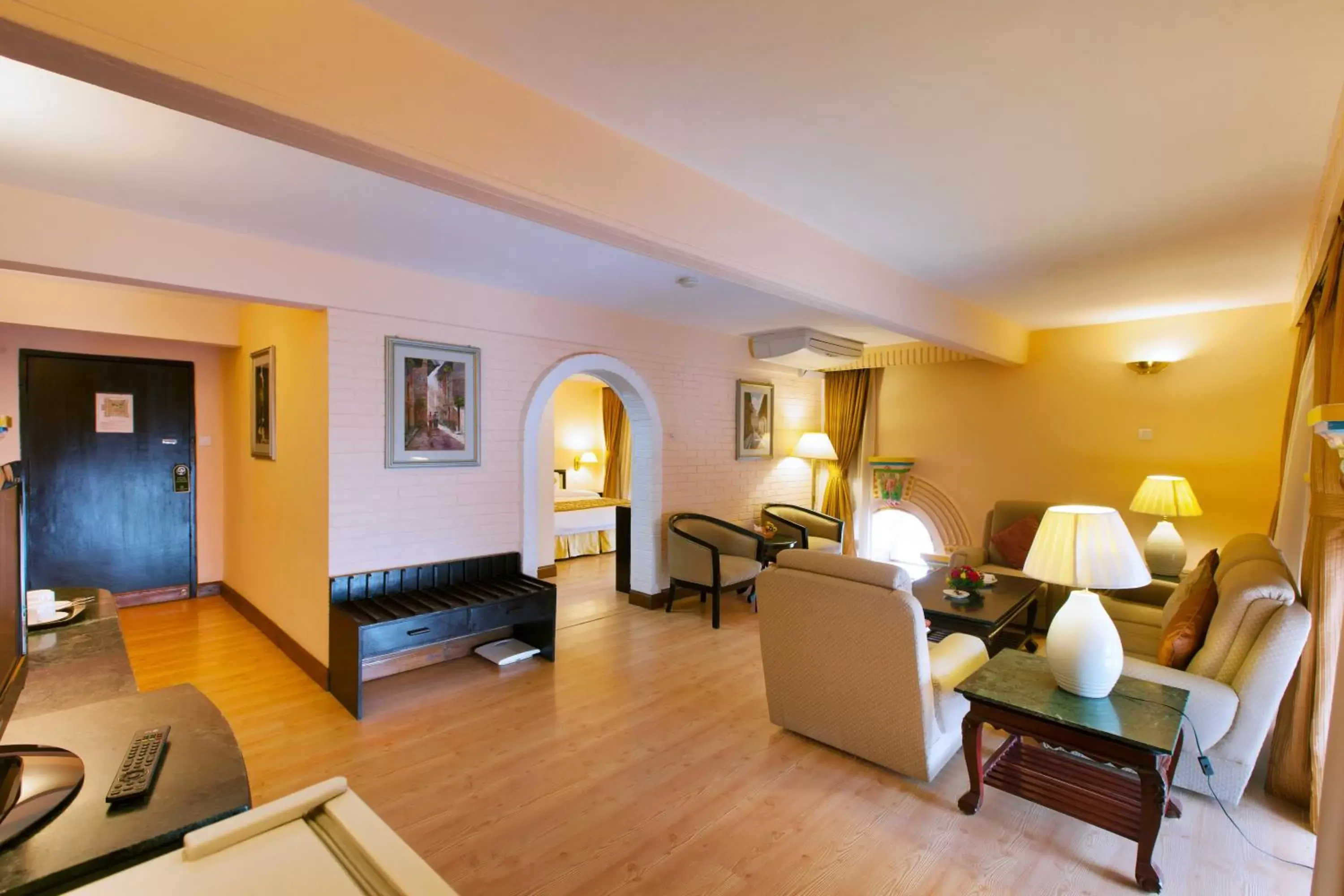 Living room, Seating Area in Hotel Shanker