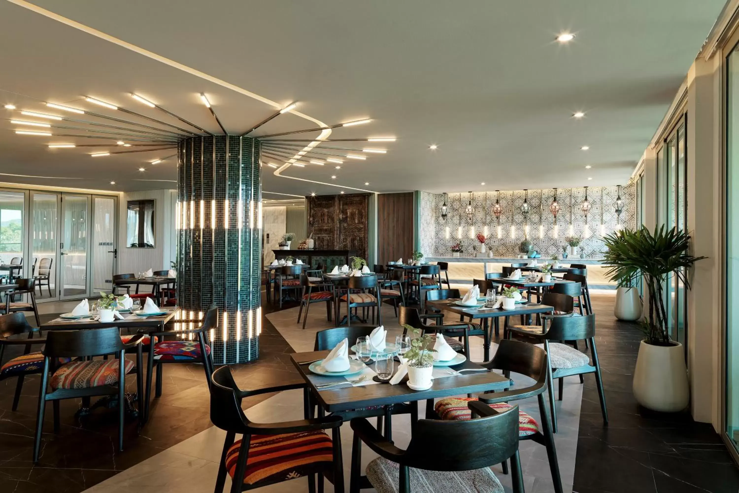 Restaurant/Places to Eat in Wyndham Grand Nai Harn Beach Phuket - SHA Extra Plus