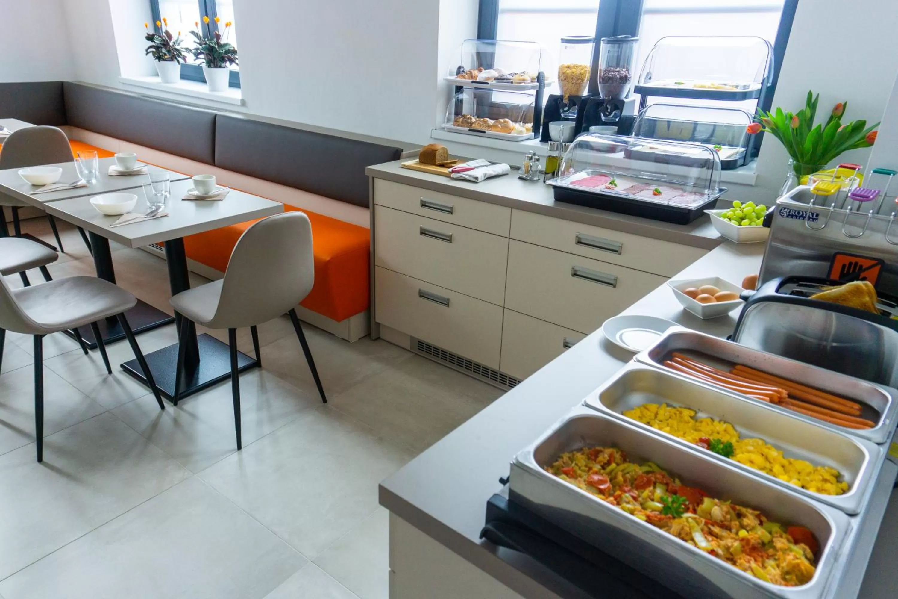 Breakfast in Pension Berlin