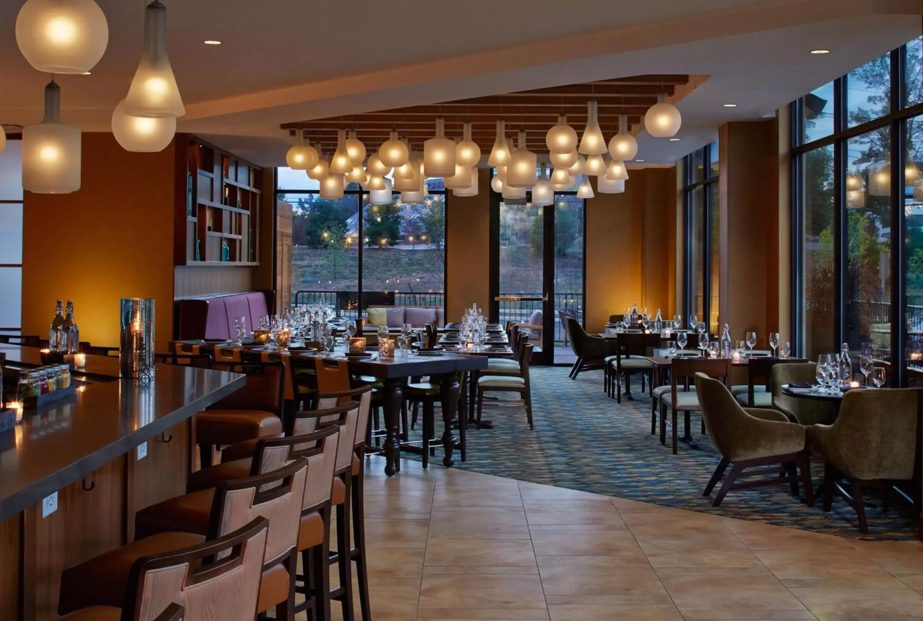 Lounge or bar, Restaurant/Places to Eat in Hilton Garden Inn Boston/Marlborough