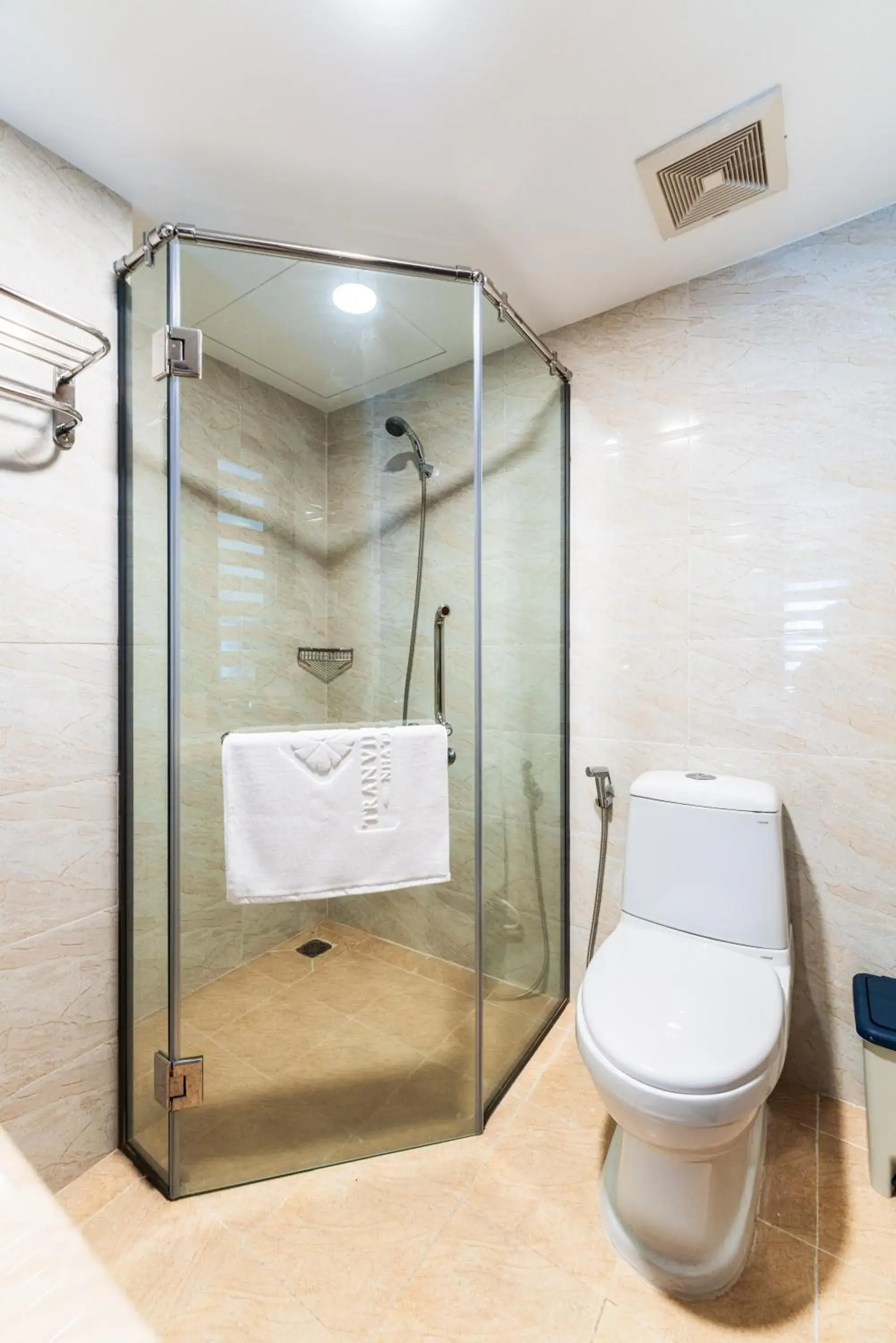 Shower, Bathroom in Tran Vien Dong