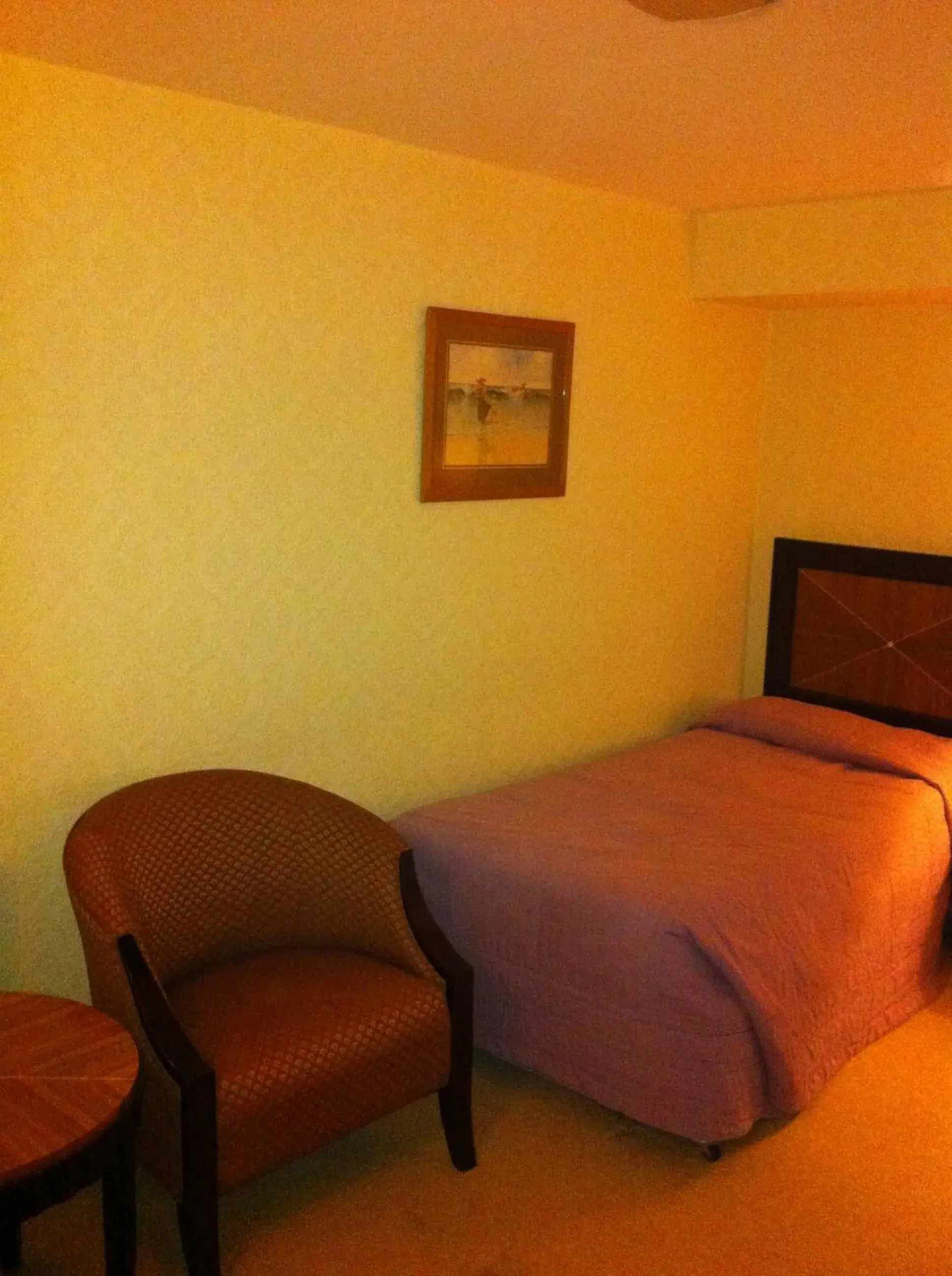 Photo of the whole room, Bed in Britannia Bournemouth Hotel