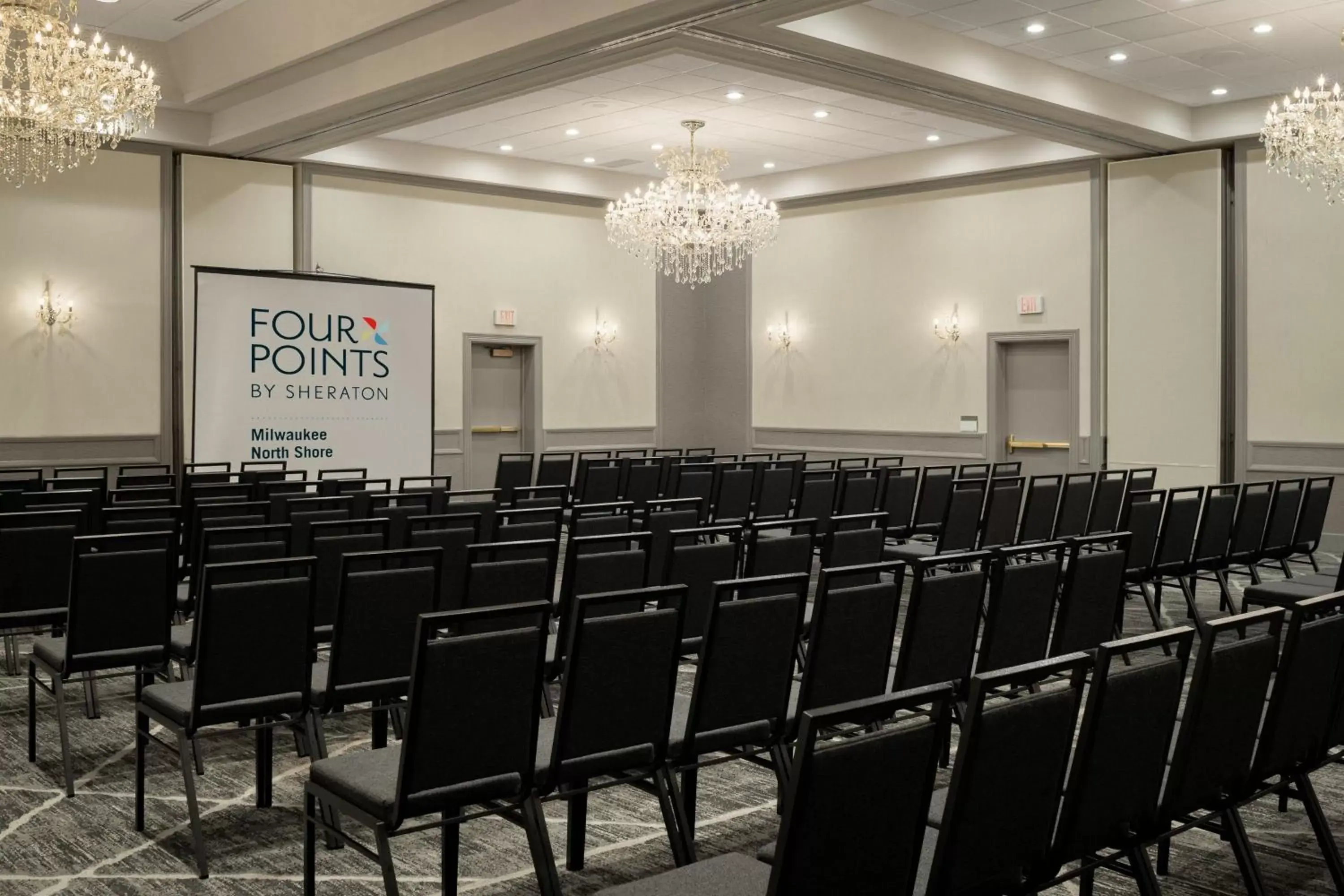 Meeting/conference room in Four Points by Sheraton Milwaukee North Shore