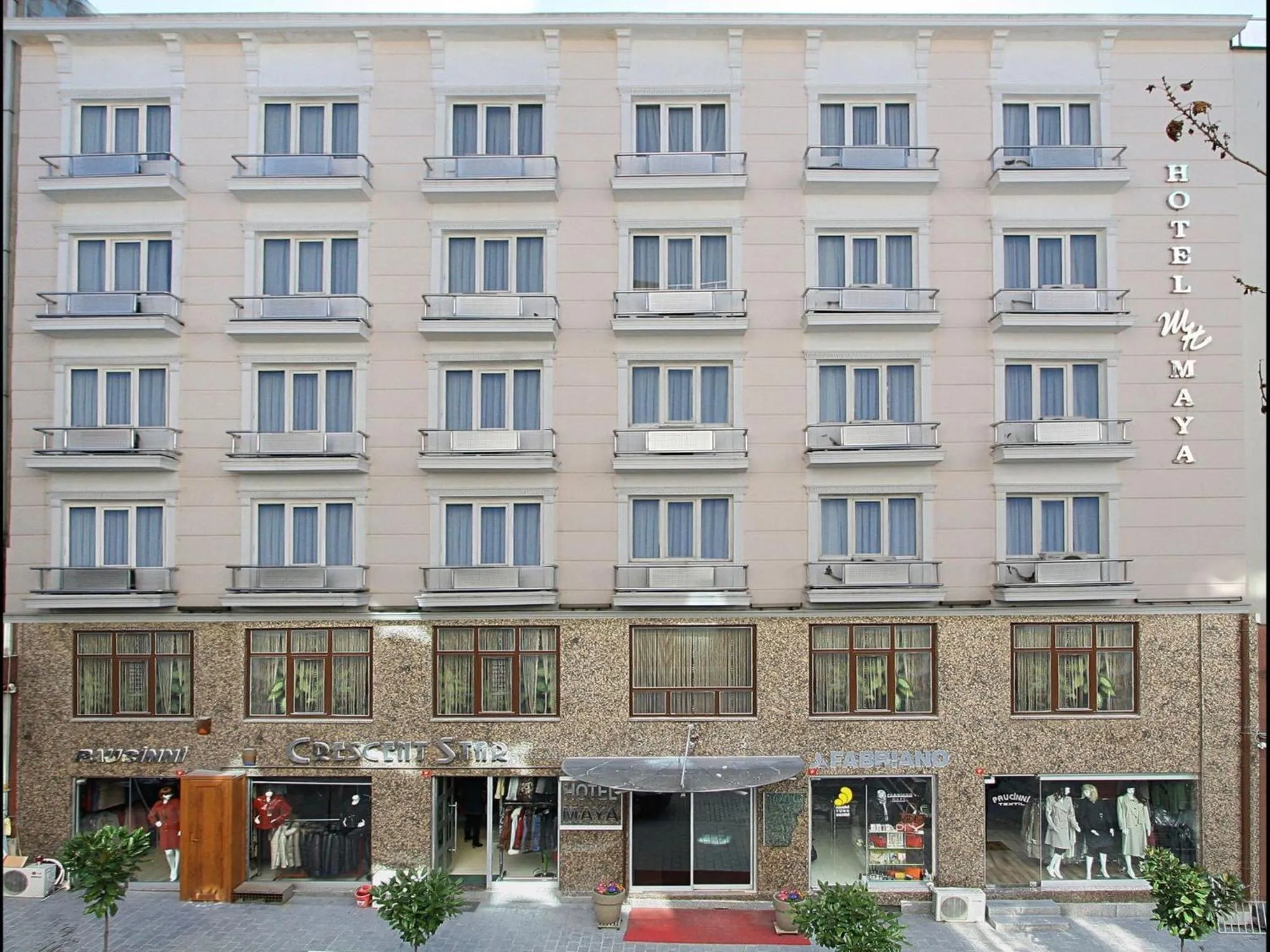 Facade/entrance in Maya Hotel