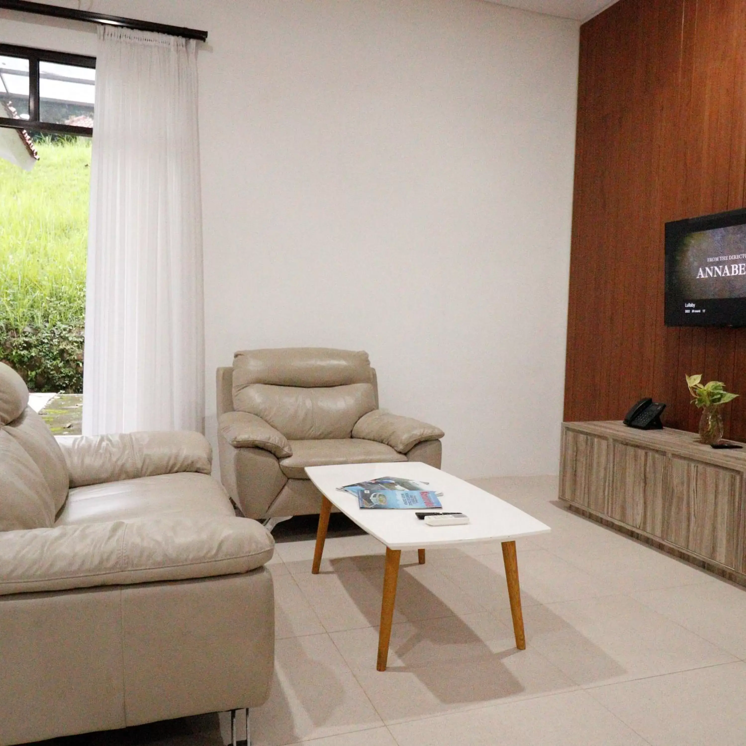 Living room in Jatiluhur Valley Resort Living room in Jatiluhur Valley Resort