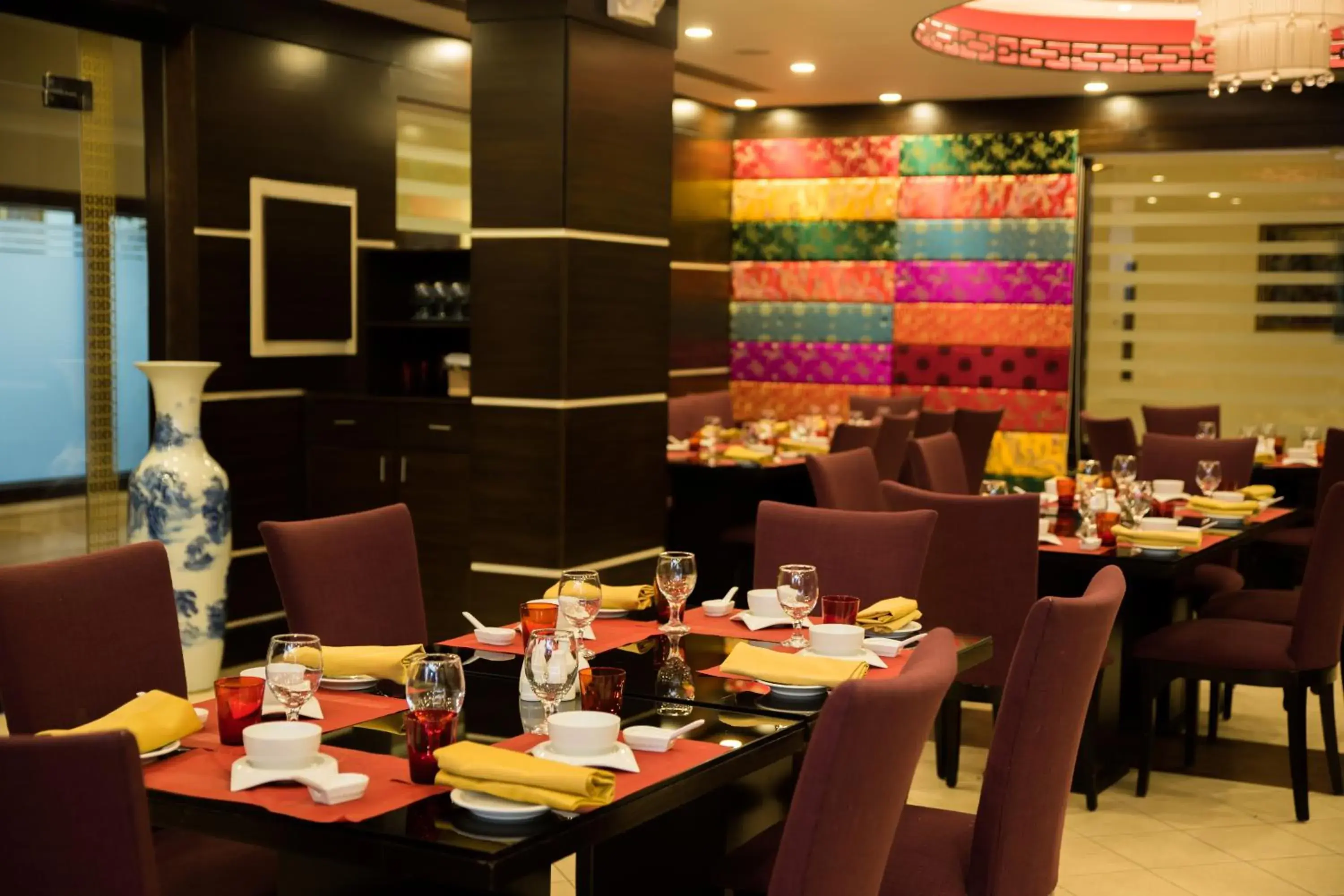 Restaurant/Places to Eat in Pearl Continental Hotel, Bhurban