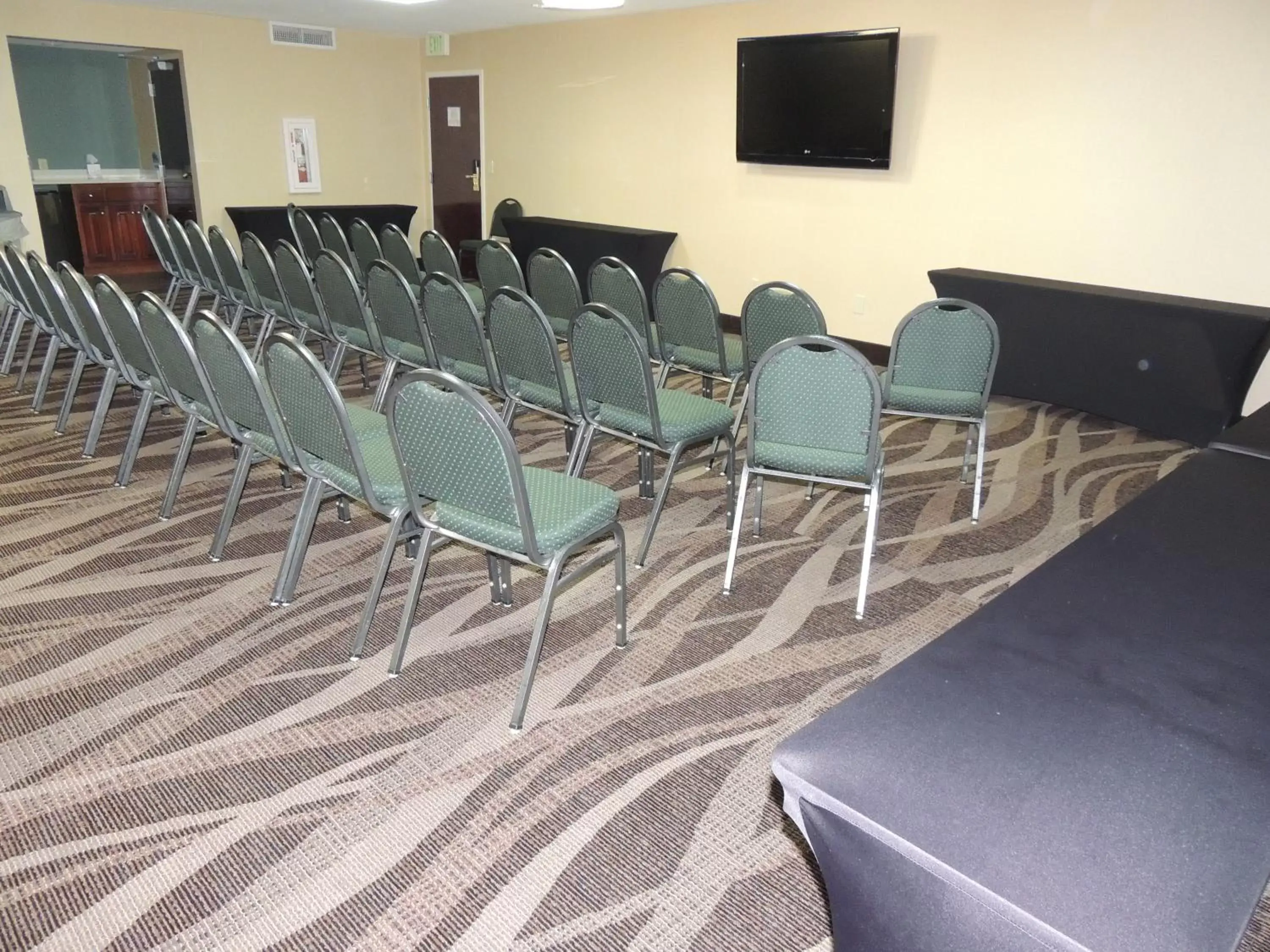 Meeting/conference room in Holiday Inn Express Trussville, an IHG Hotel