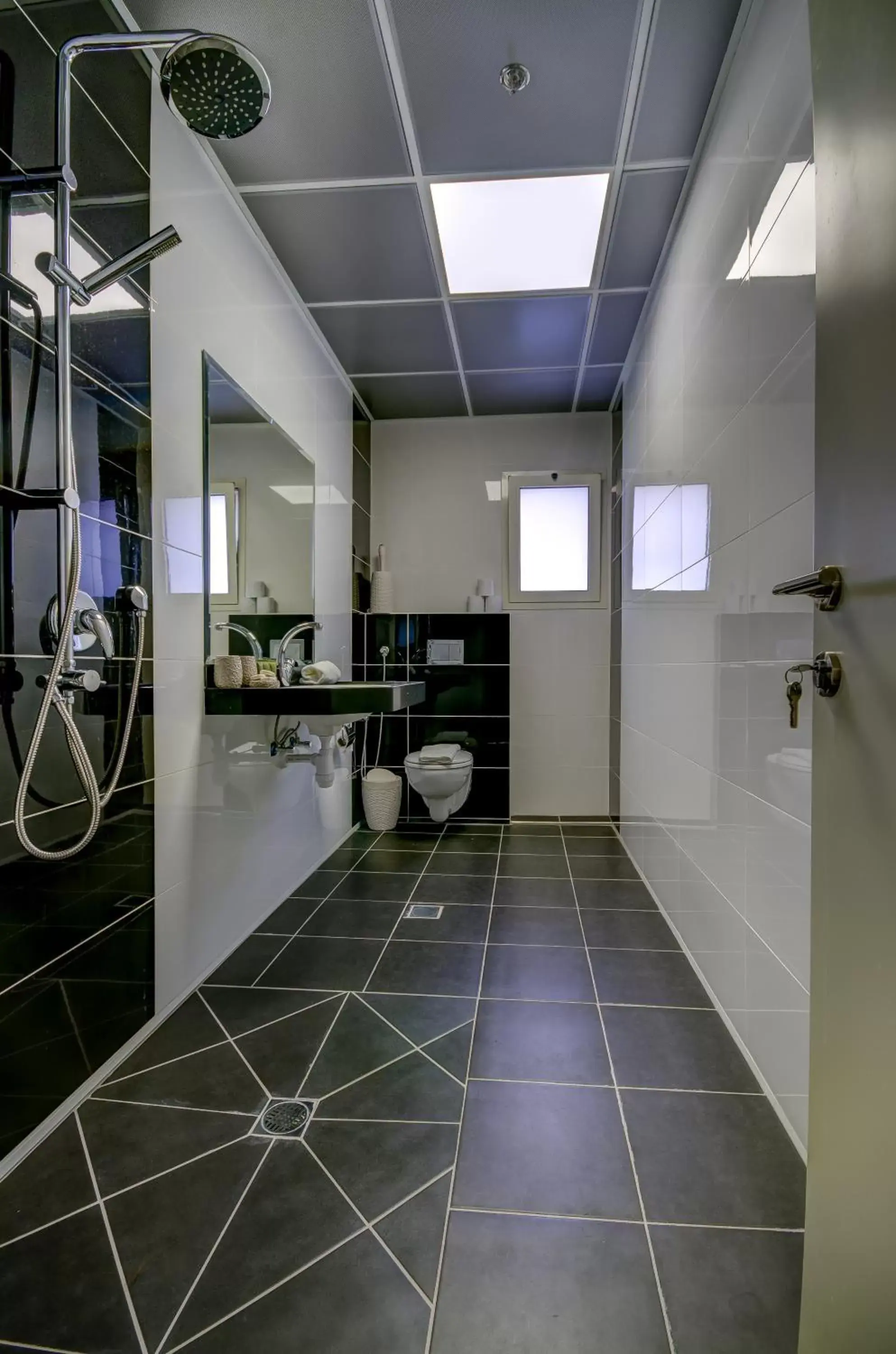 Suite in Moon Cnter Suite in Moon Cnter