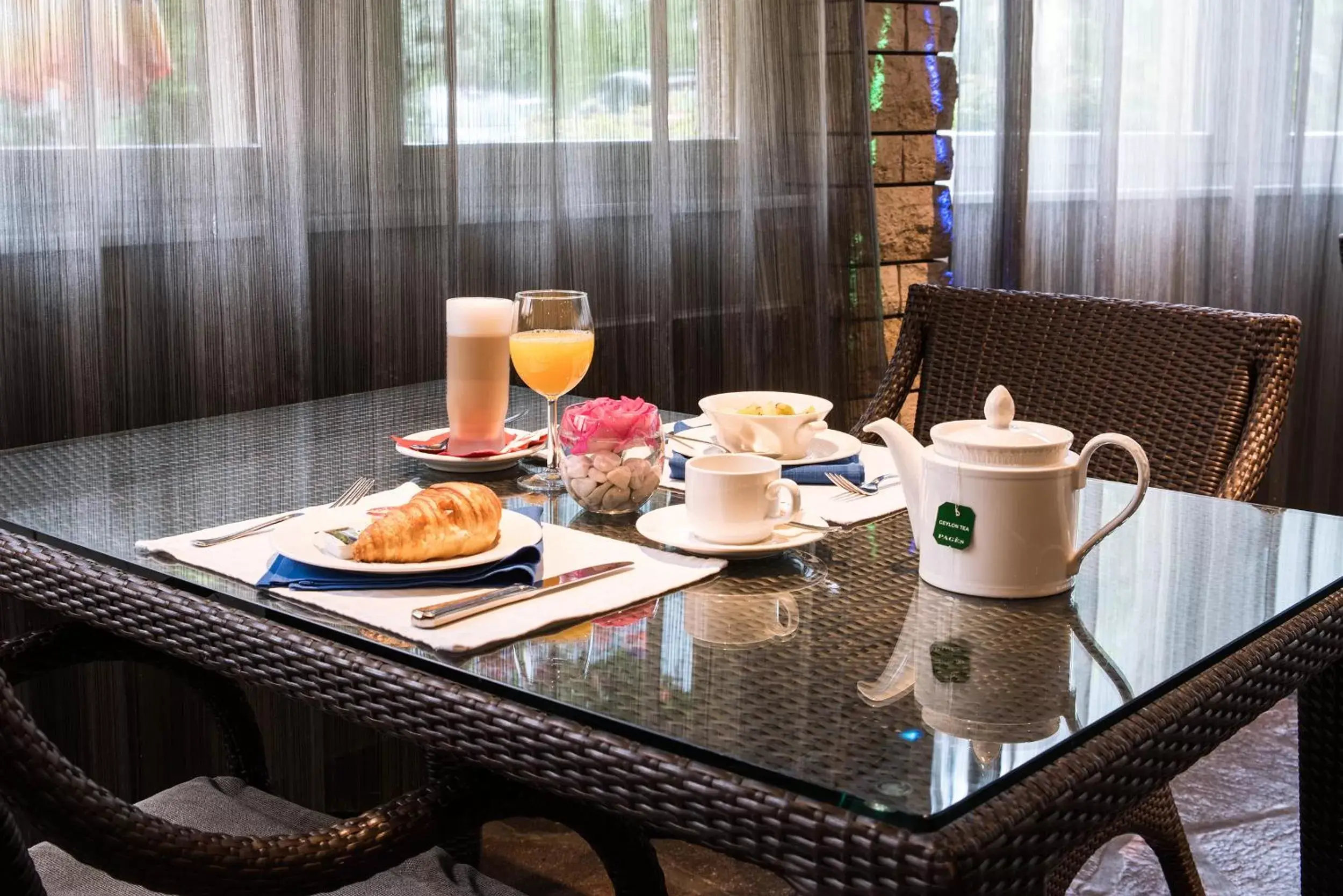 Continental breakfast in Hotel Restaurant La Porte d'Octodure