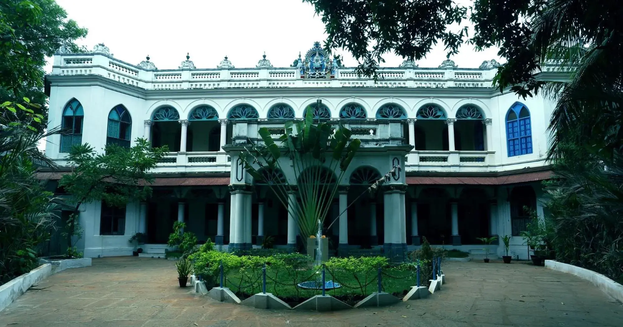 Garden in Chettinadu Mansion – An Authentic Heritage Palace