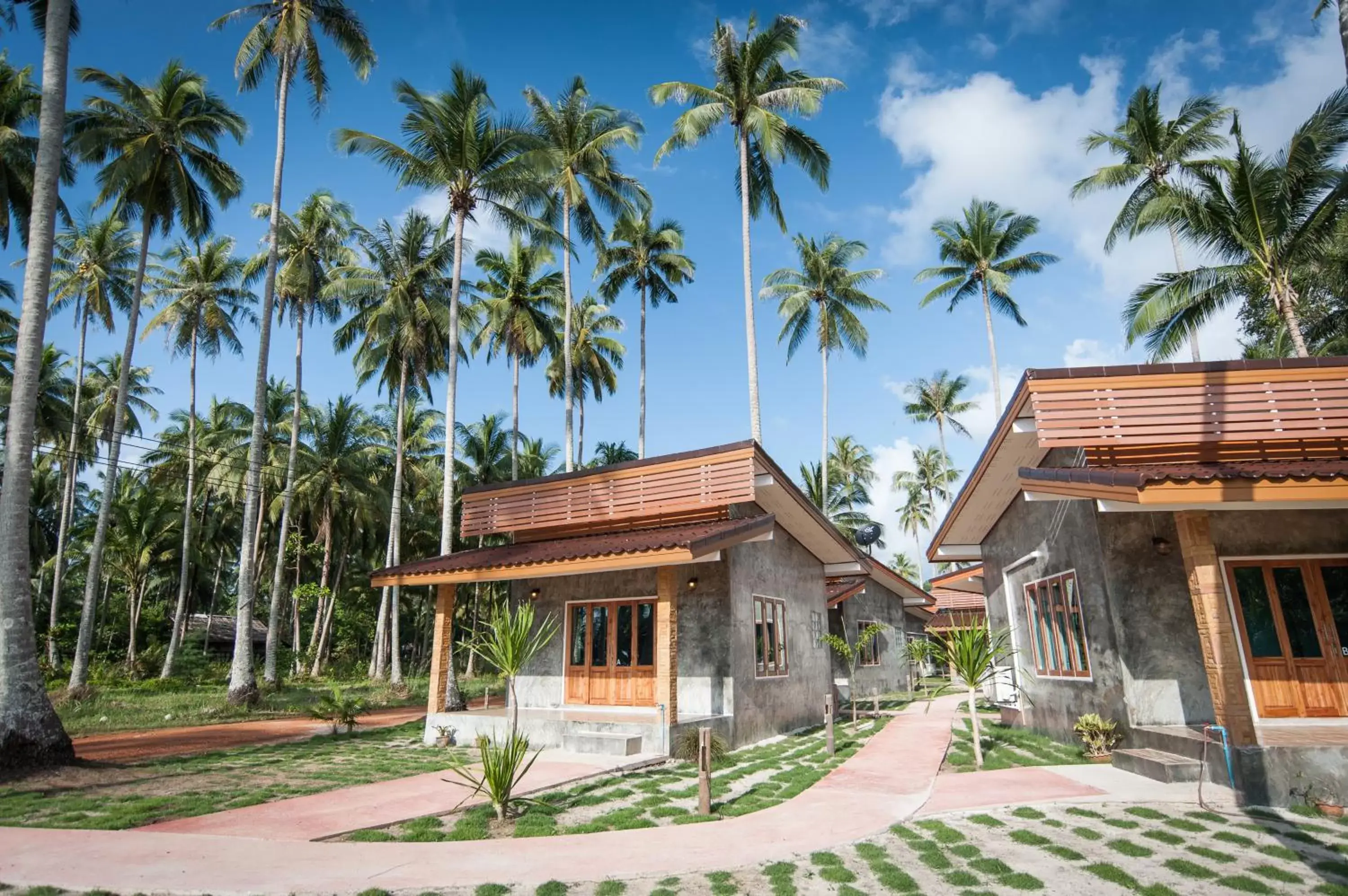 Facade/entrance, Property Building in Seafar Resort