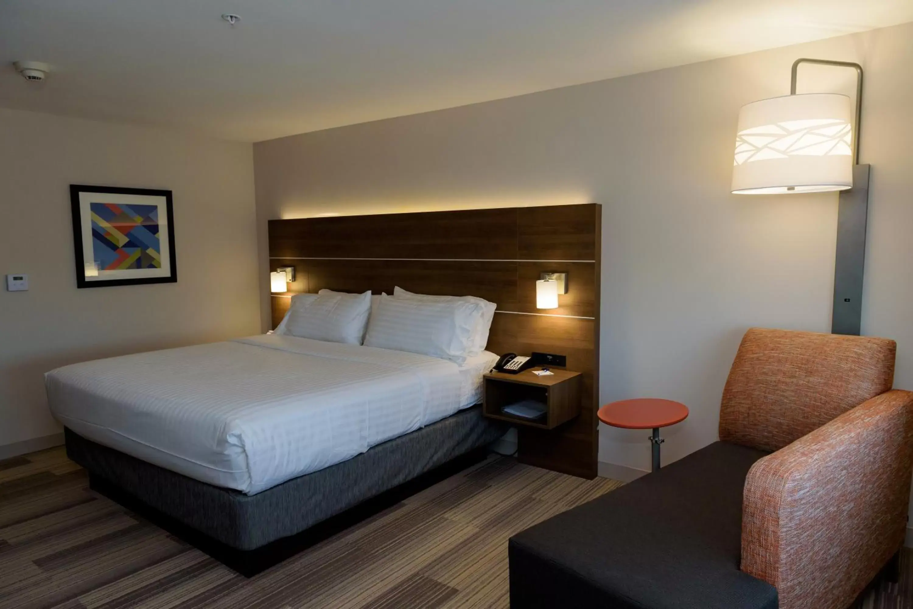 Photo of the whole room, Bed in Holiday Inn Express & Suites McKinney - Frisco East, an IHG Hotel