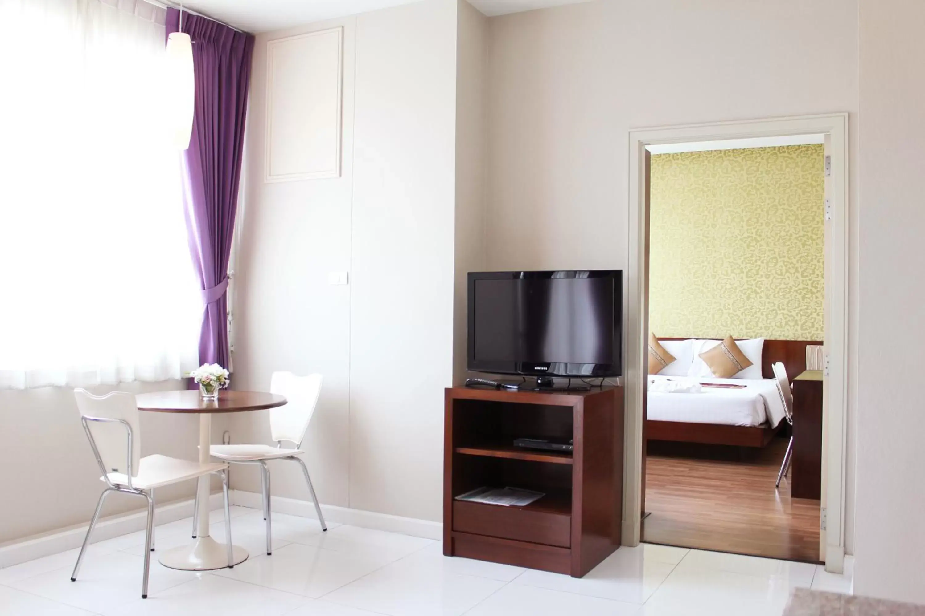 Bedroom, TV/Entertainment Center in Baiyoke Ciao Hotel