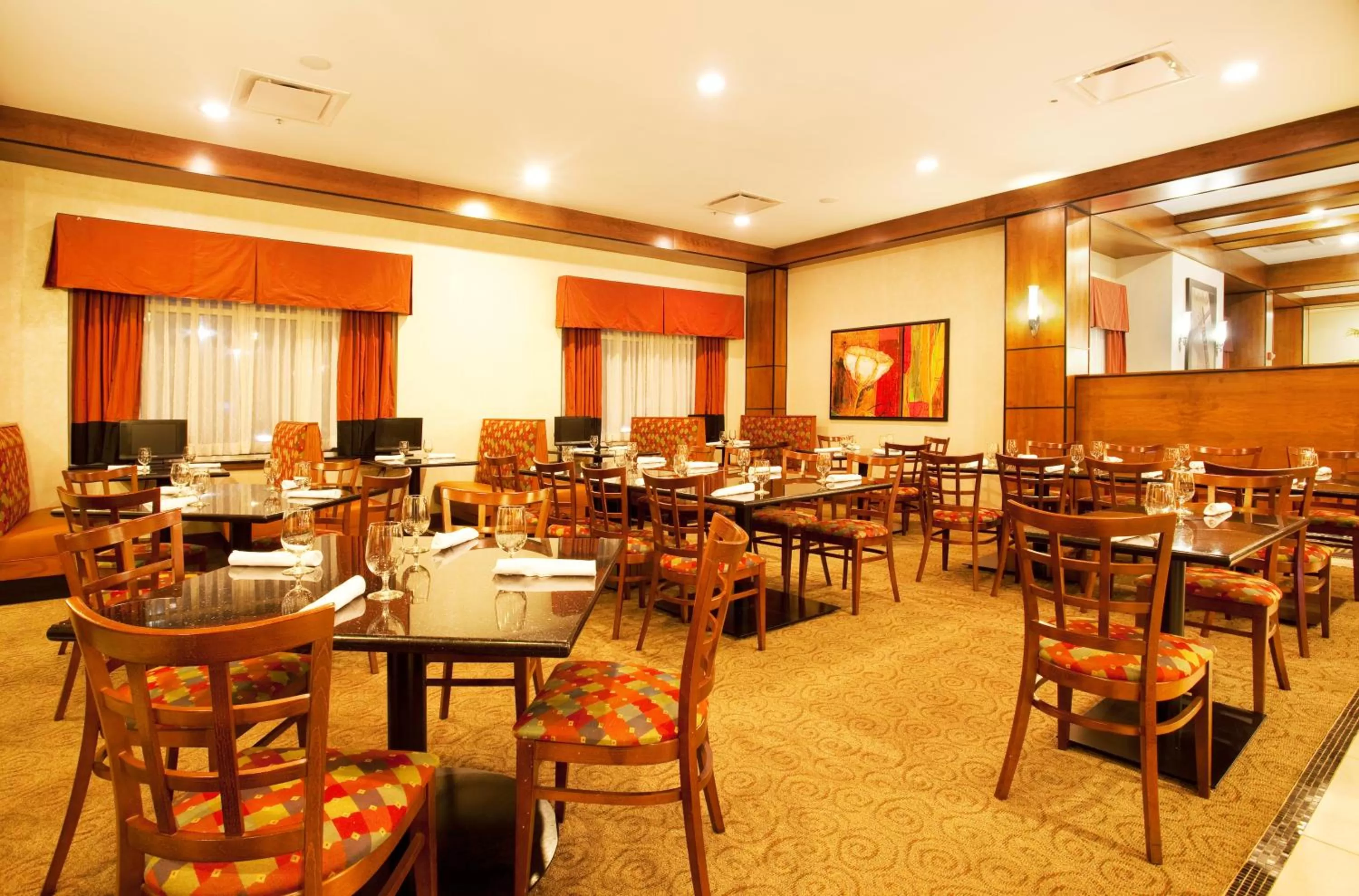 Restaurant/places to eat in Holiday Inn Battle Creek by IHG