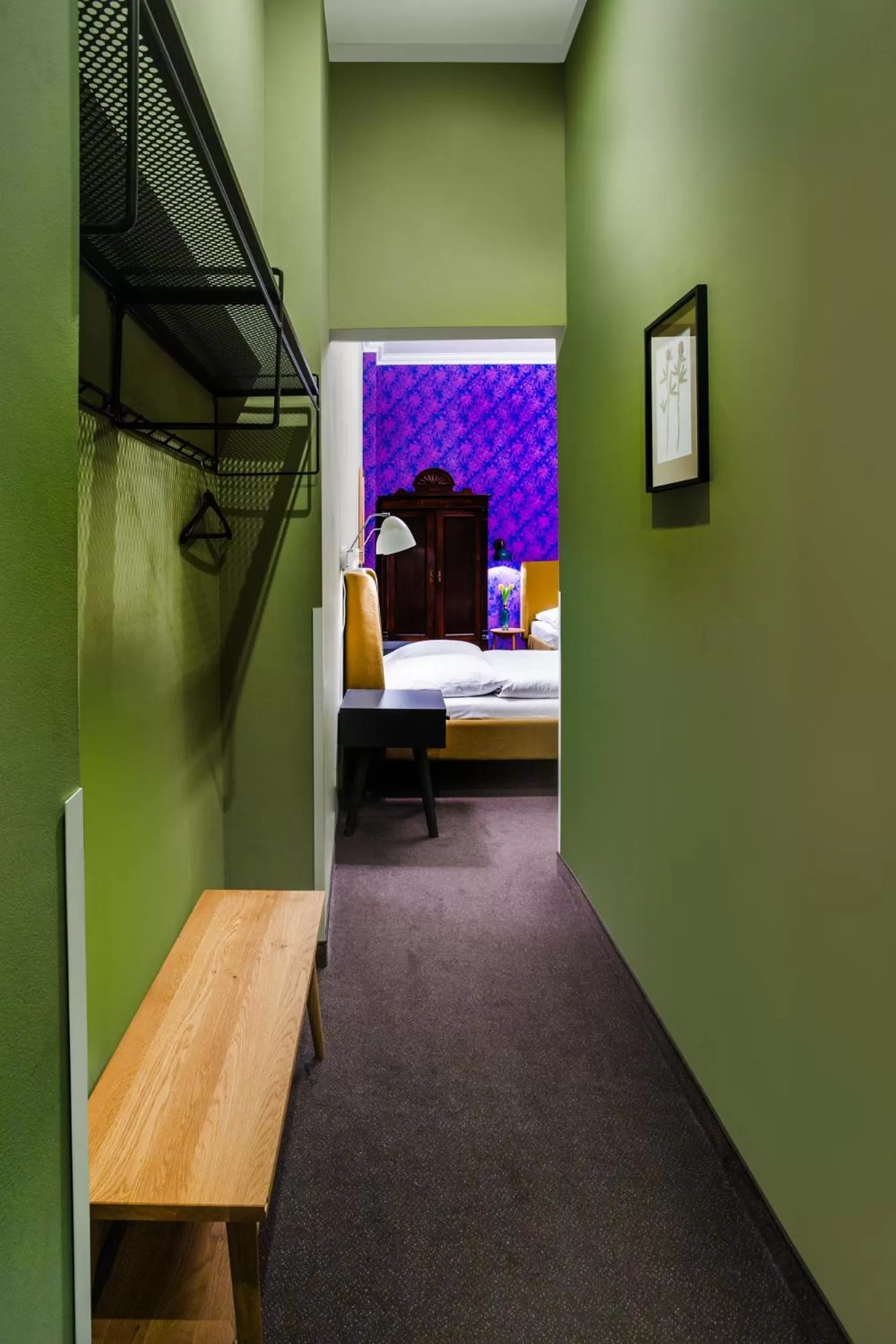 Photo of the whole room, Bed in Hotel BELLEVUE am Kurfürstendamm