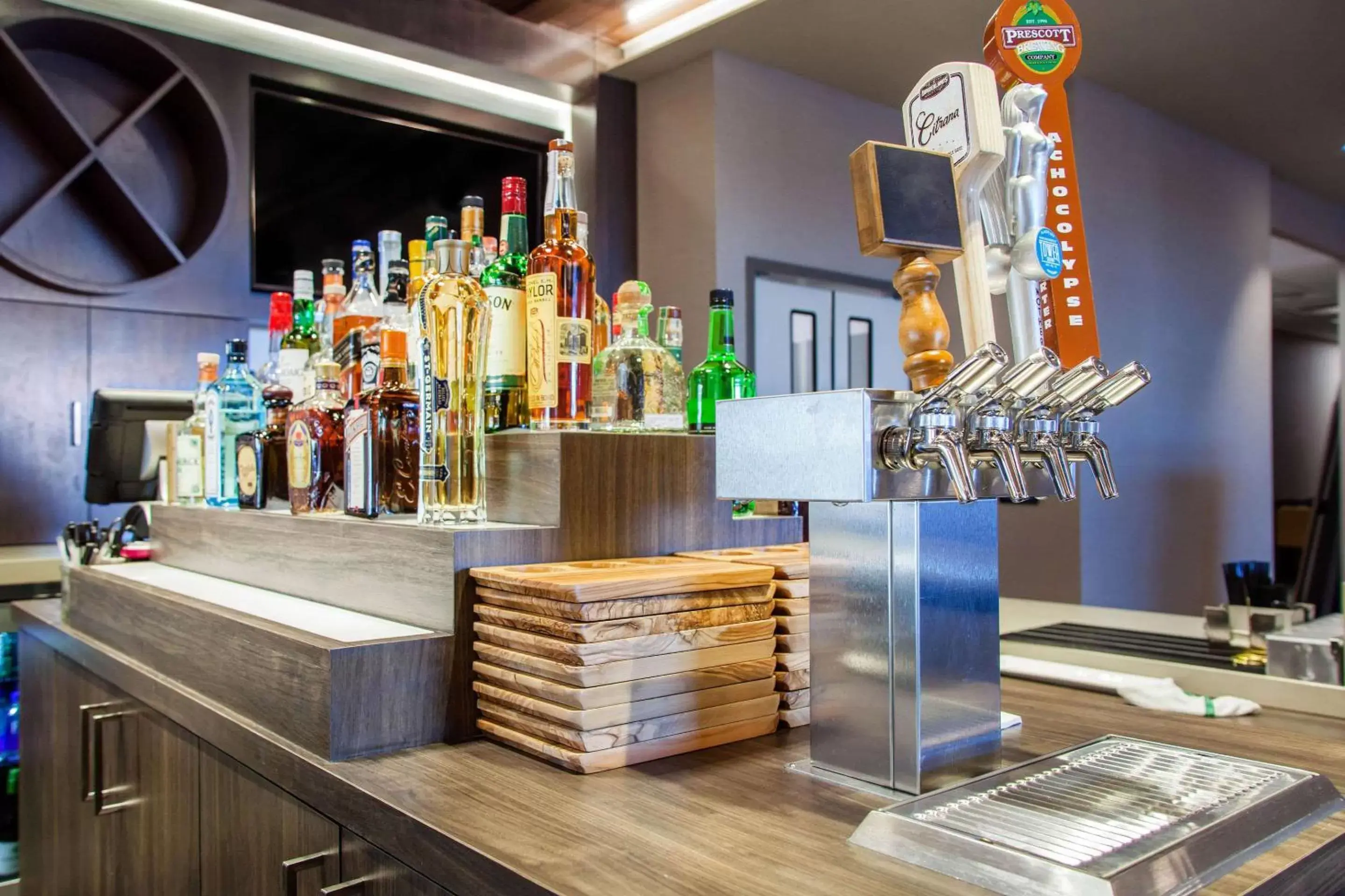 Lounge or bar in Cambria Hotel Phoenix- North Scottsdale