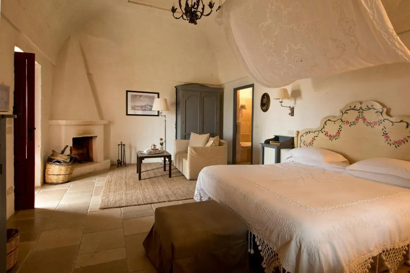 Photo of the whole room, Bed in Masseria Torre Coccaro
