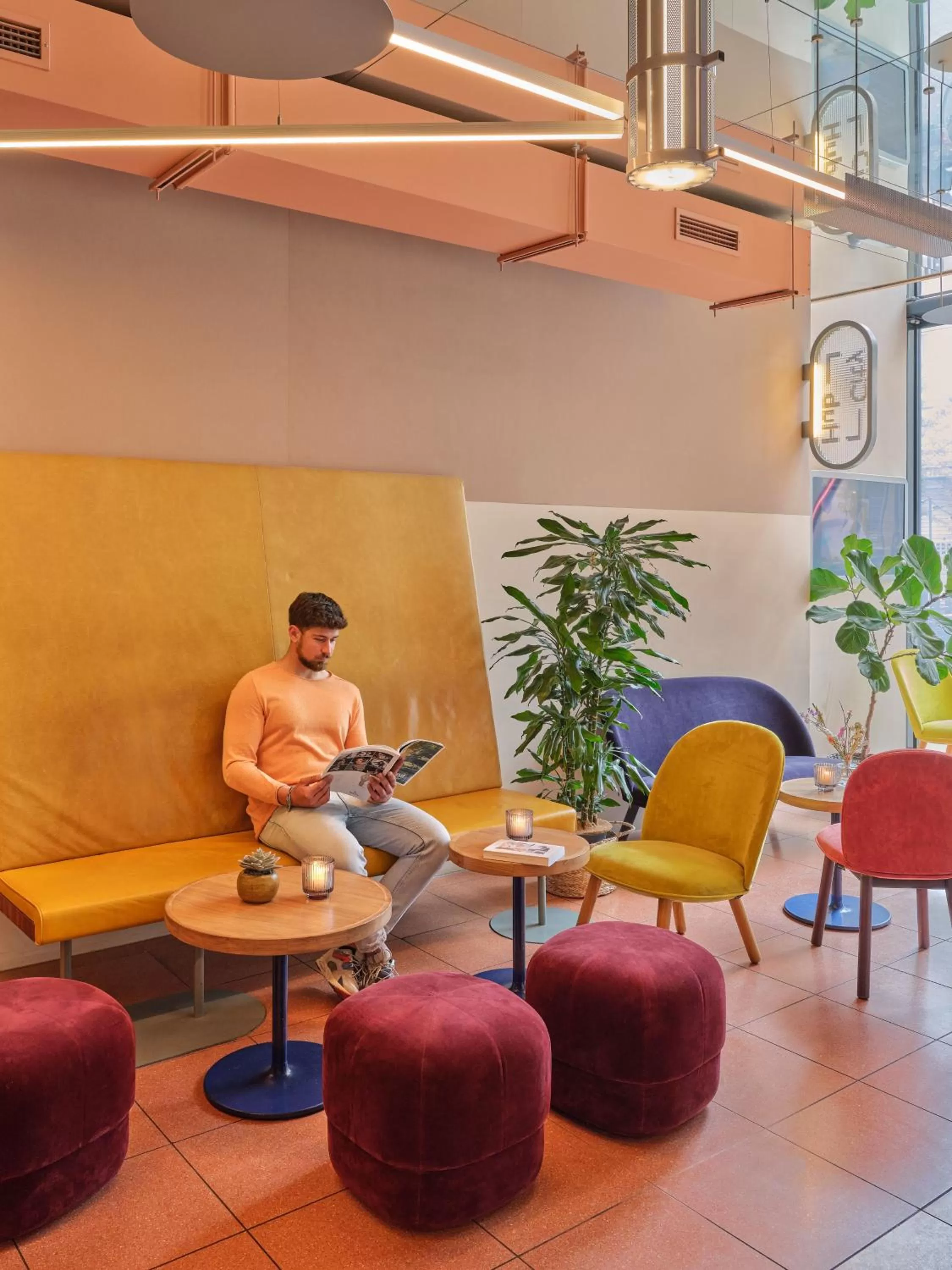 Lounge or bar in CityHub Rotterdam