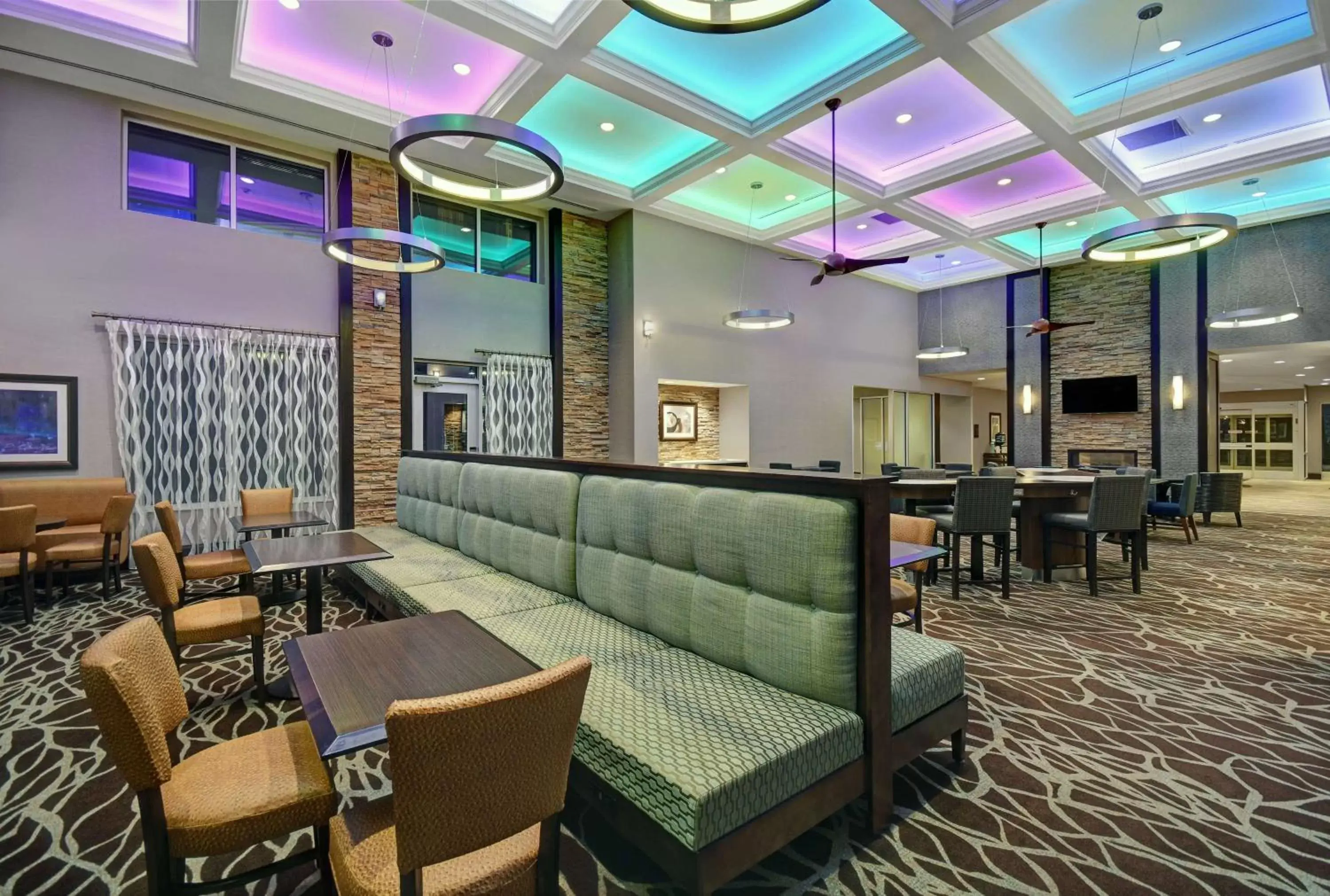 Lobby or reception, Lounge/Bar in Homewood Suites by Hilton Hamilton, NJ