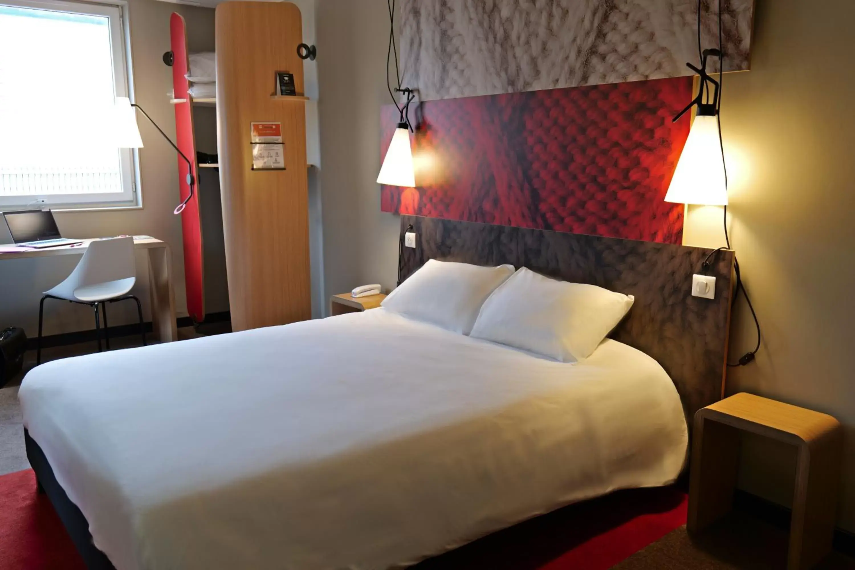 Bed in ibis Moulins